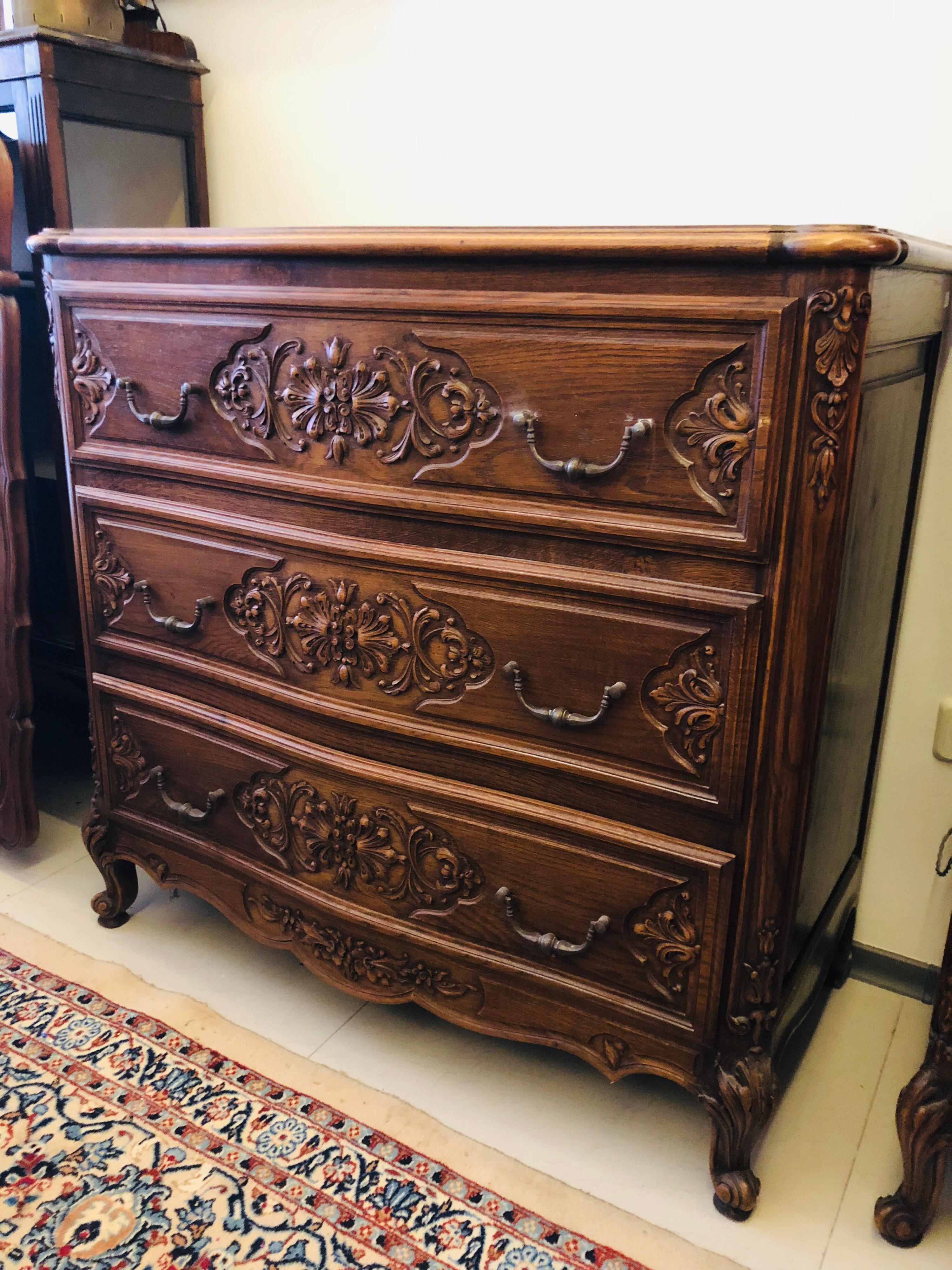 Hand-Carved 19th Century French Hand Carved Three Drawers Walnut Commode in Louis XV Style For Sale