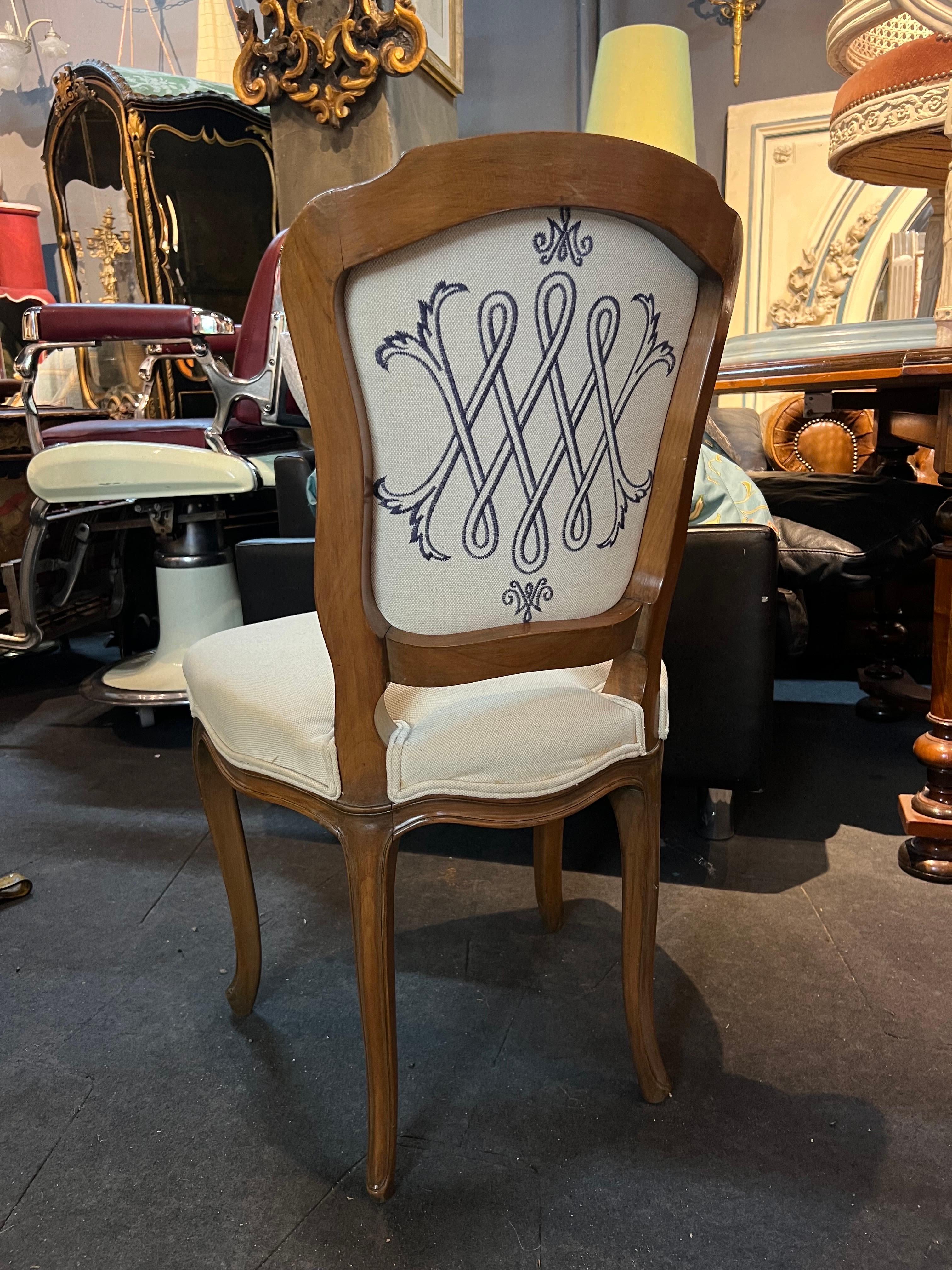 Louis XV 19th Century French Hand Carved Walnut Chair with Linen Upholstery For Sale