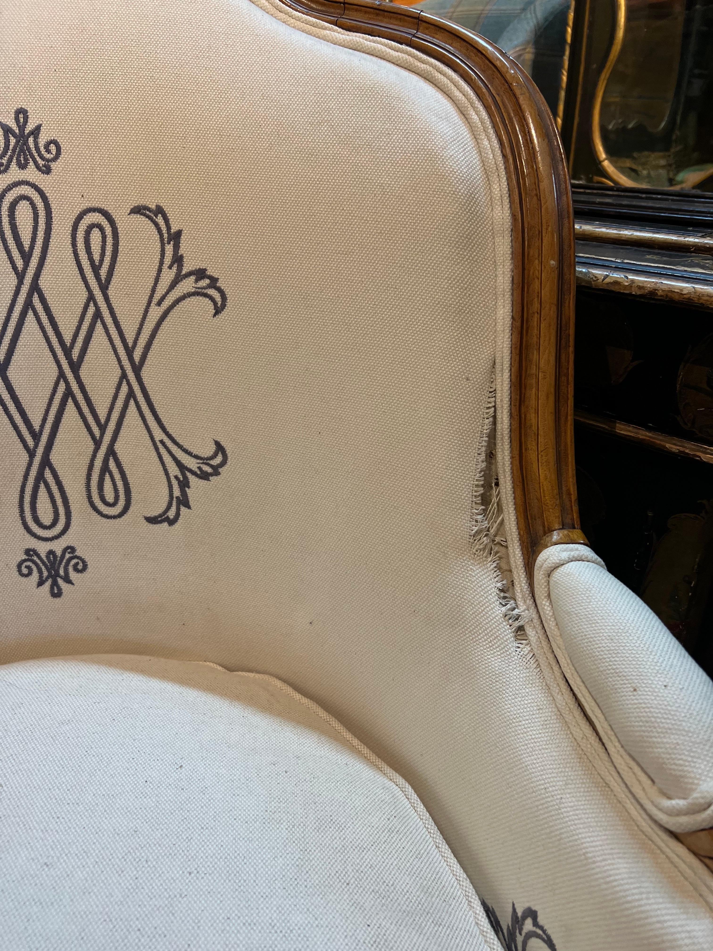 Walnut 19th Century French Hand Carved Wooden Armchair with Linen Upholstery For Sale