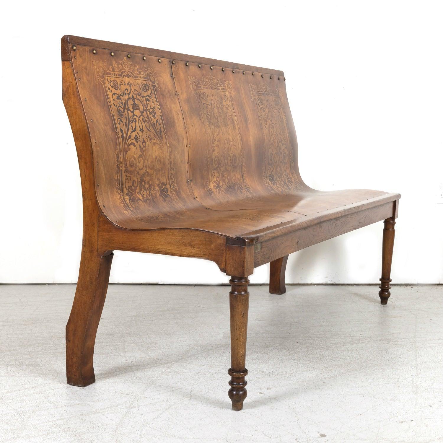 Panchina francese Hand Made in legno di noce con intarsi in legno di frutta del XIX secolo in vendita 12