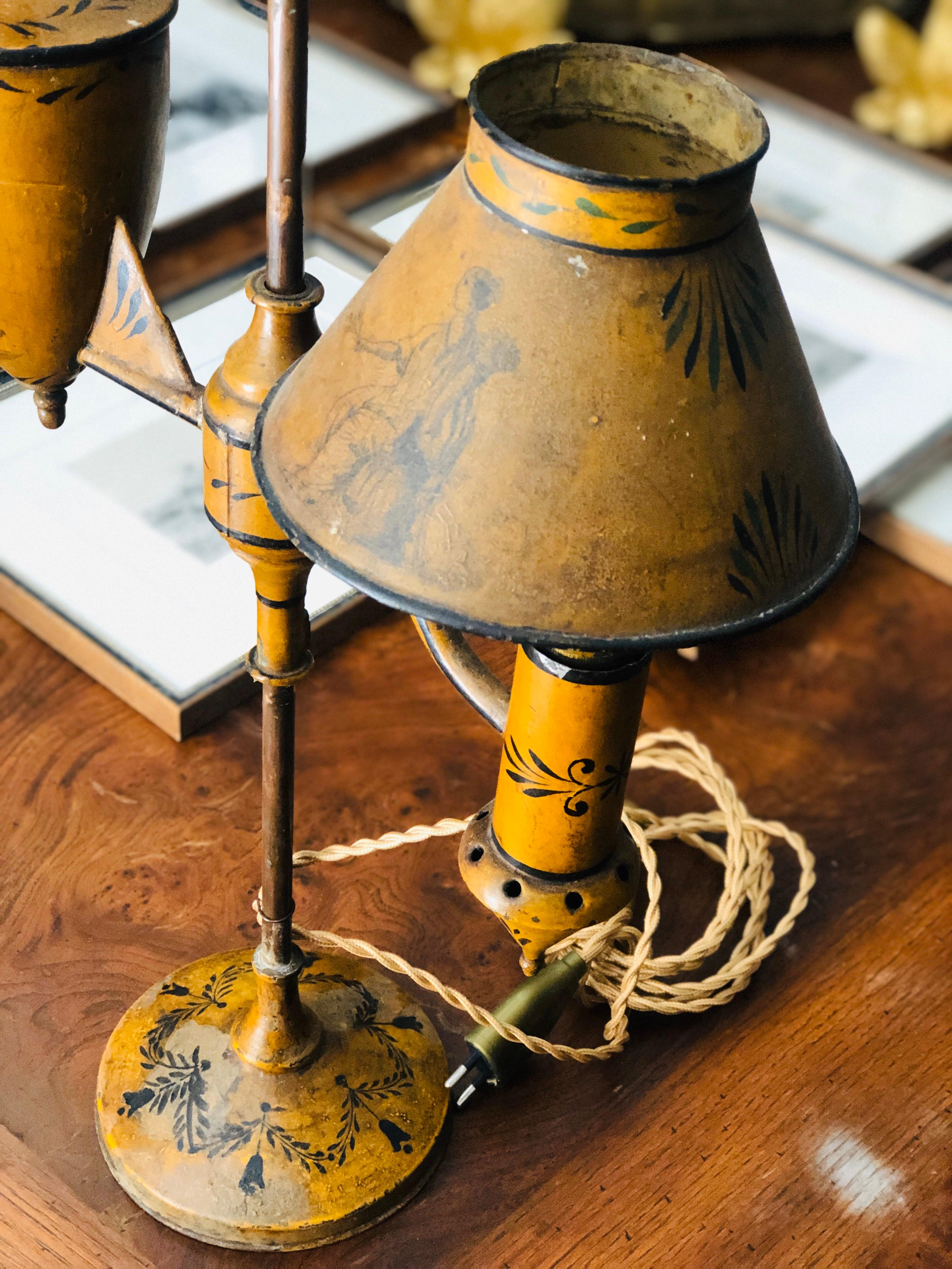 19th Century French Hand Painted Adjustable Wooden Desk Lamp In Good Condition For Sale In Sofia, BG