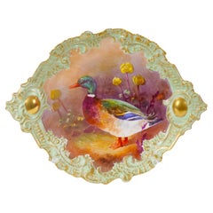Assiette murale française du 19ème siècle peinte à la main et décorée d'or doré