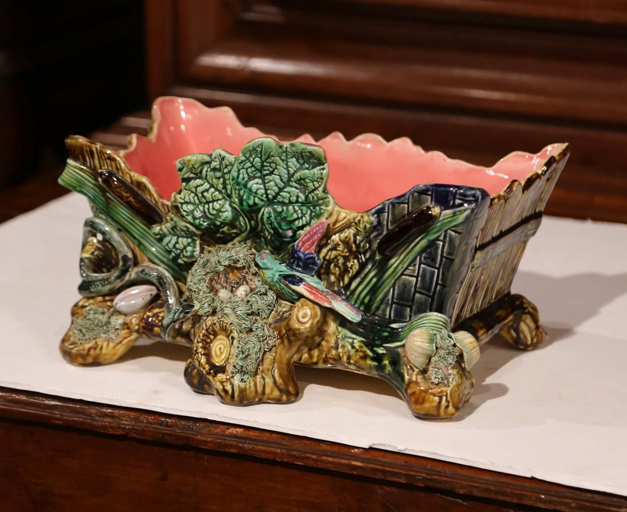 19th Century French Hand Painted Barbotine Ceramic Jardinière with Bird and Nest In Excellent Condition In Dallas, TX