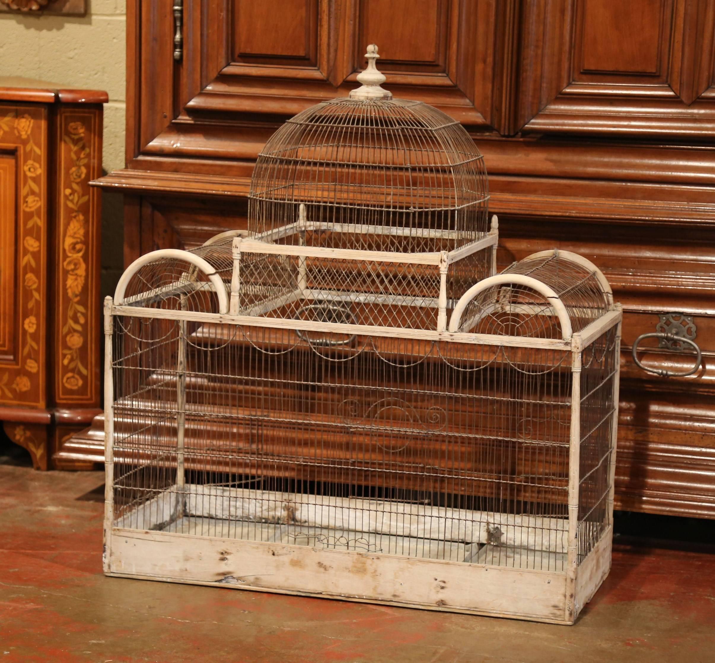 19th Century French Hand Painted Carved and Wired Birdcage In Good Condition In Dallas, TX