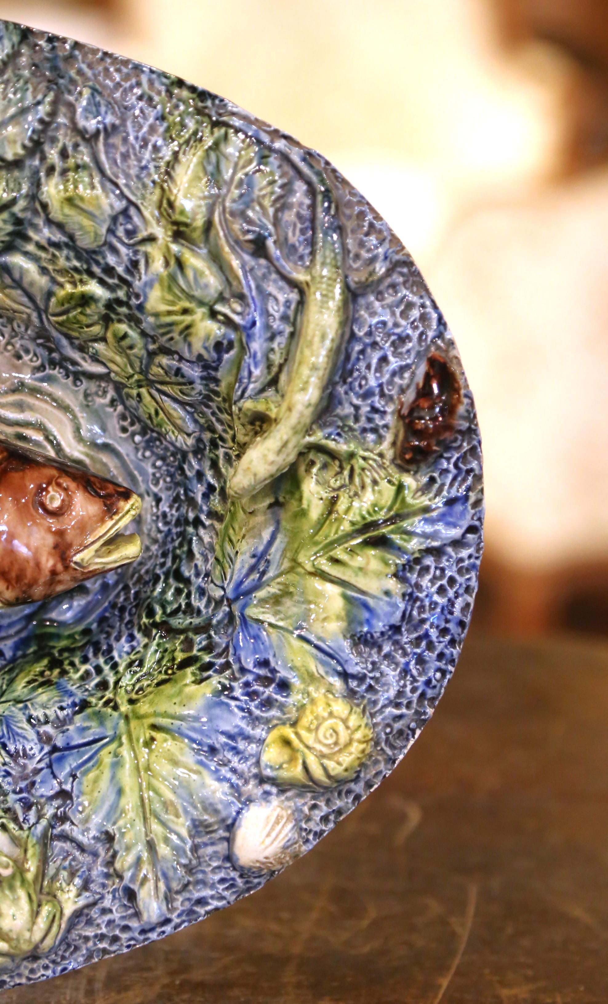 XIXe siècle Plateau à poisson Barbotine en céramique peinte à la main du 19e siècle, style Palissy en vente