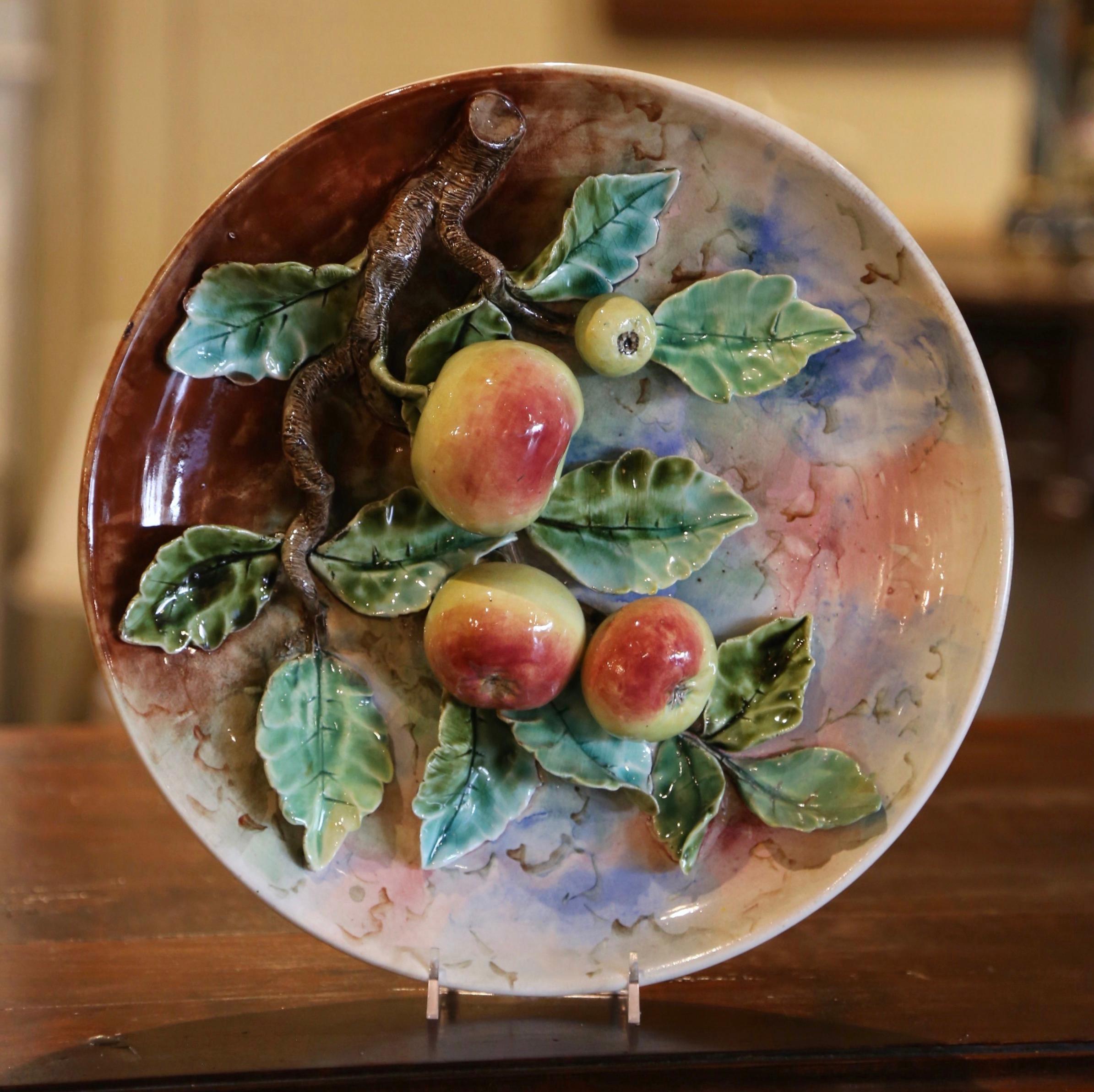19th Century French Hand Painted Ceramic Barbotine Fruit Wall Platter In Excellent Condition For Sale In Dallas, TX