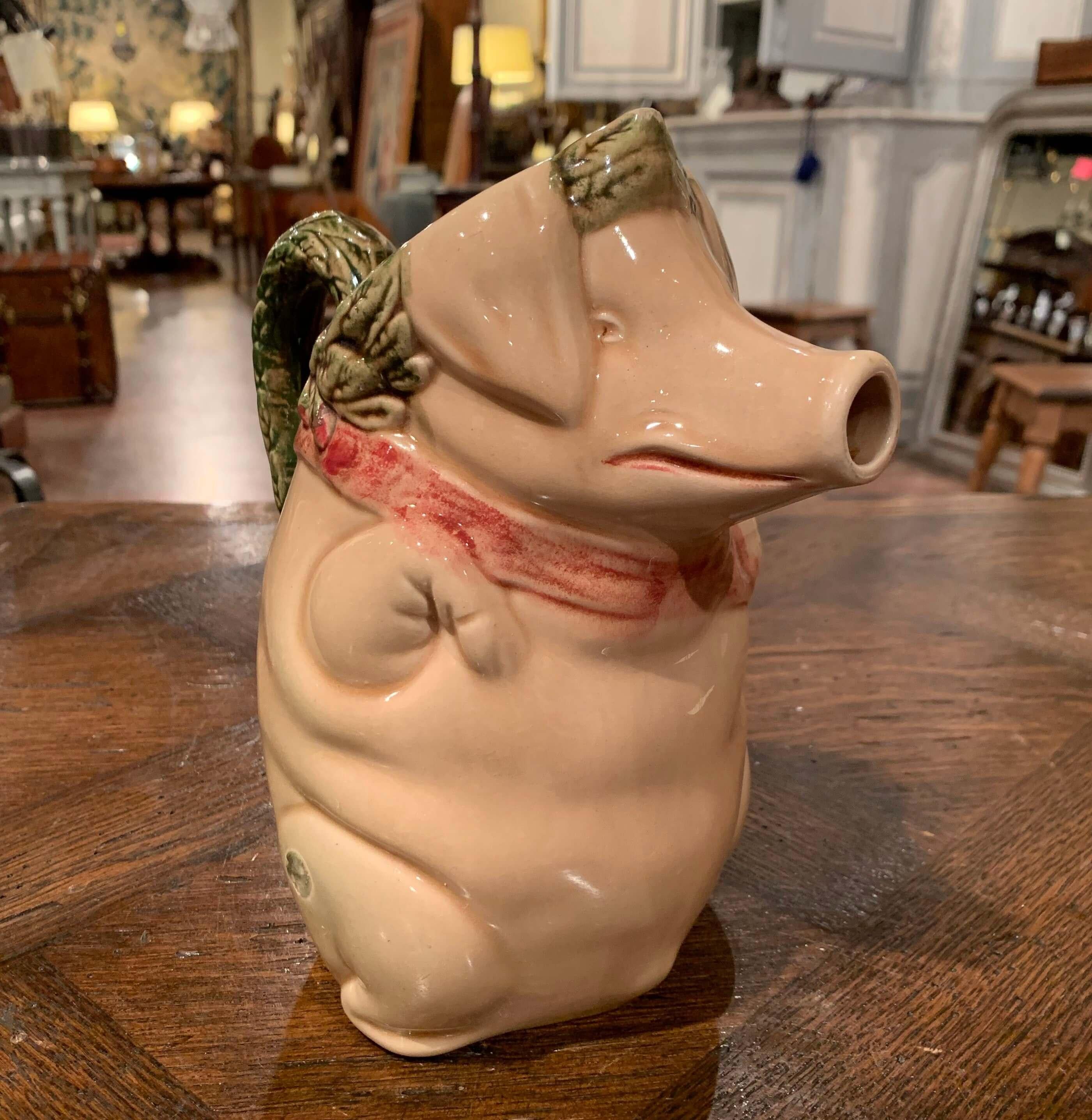 19. Jahrhundert Französisch Hand gemalt Keramik Barbotine Schwein Krug Onnaing Stil (20. Jahrhundert) im Angebot