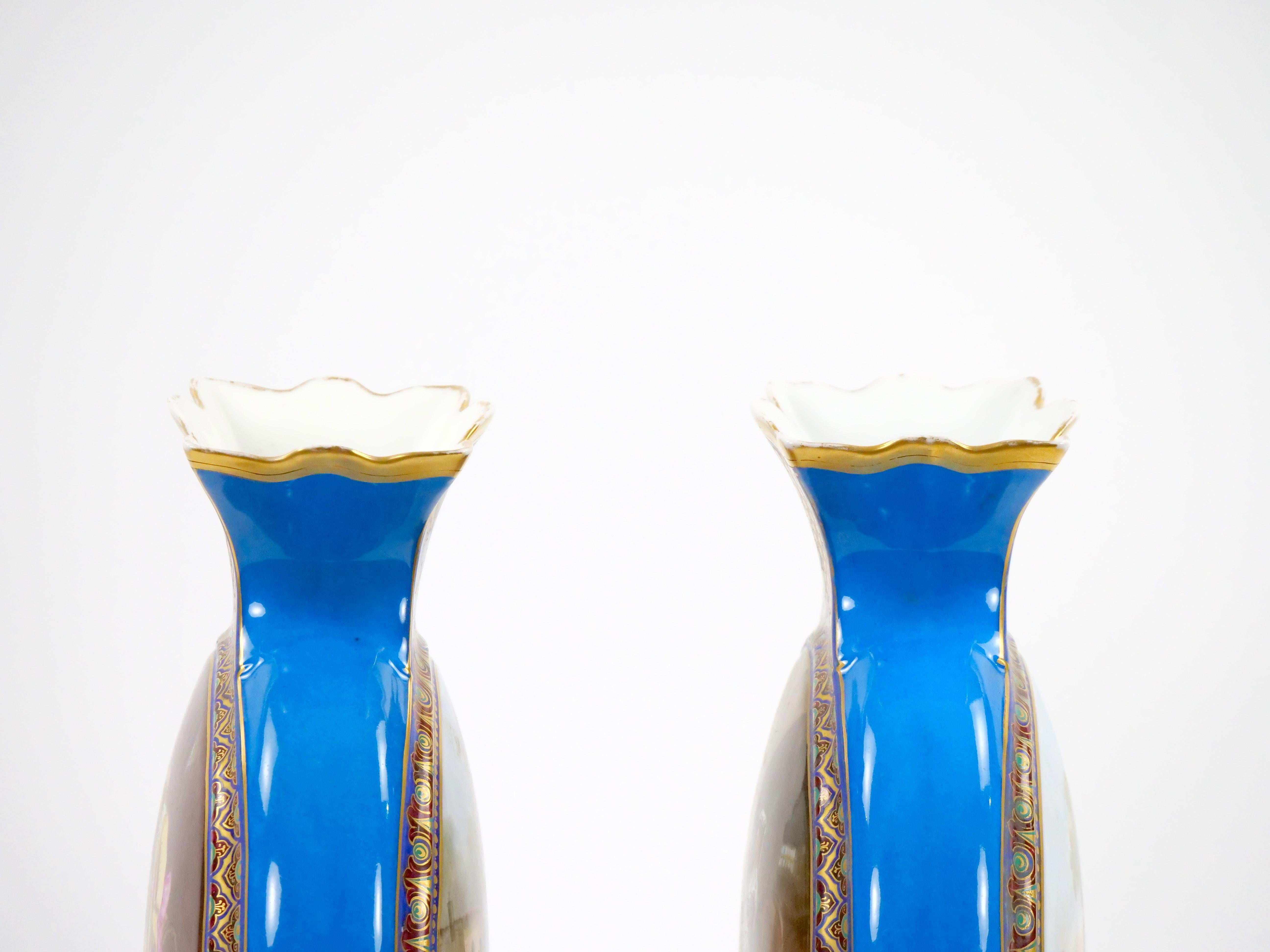 19th Century French hand Painted / Decorated  Porcelain Vases For Sale 5