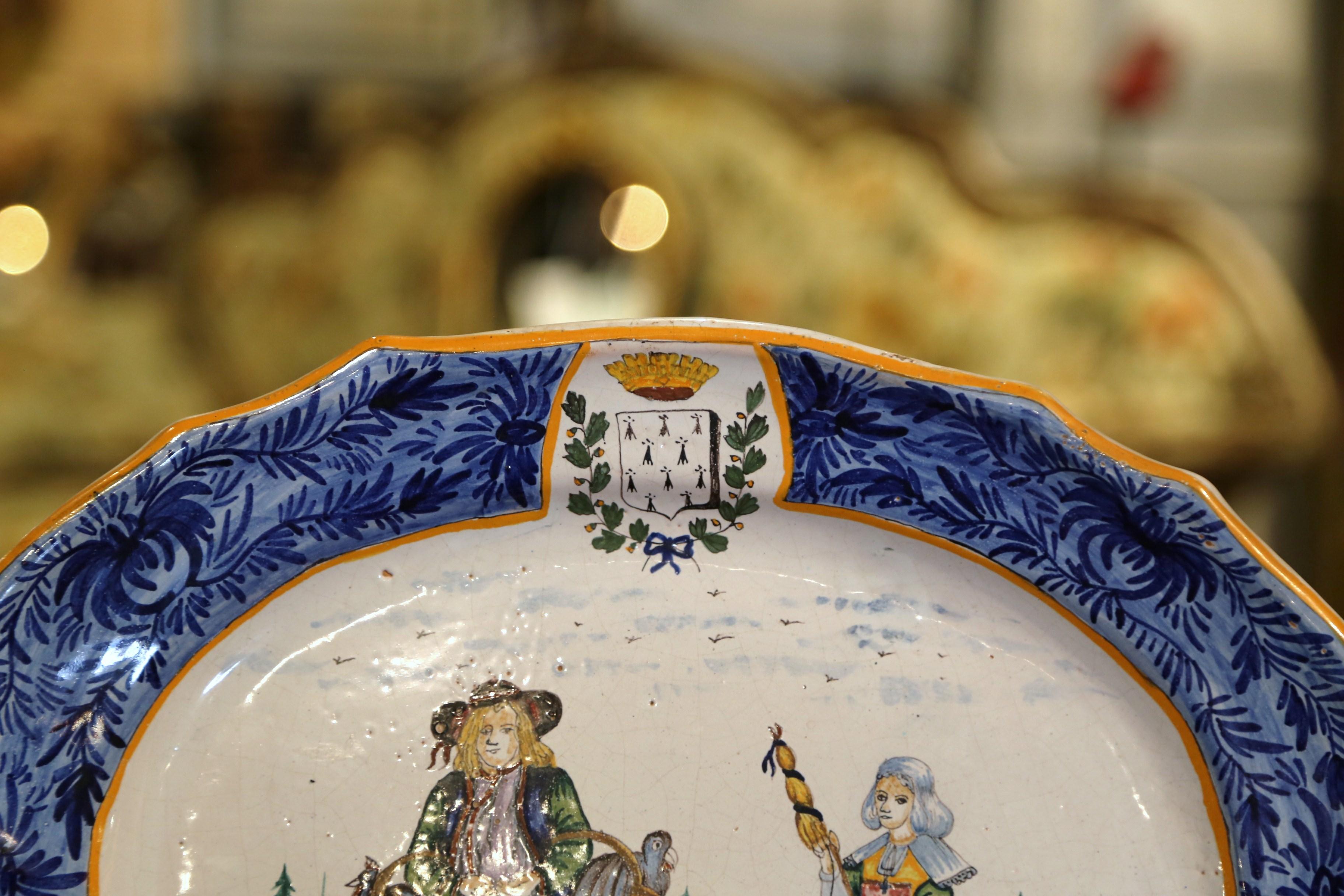 19th Century French Hand Painted Faience Quimper Wall Platter In Excellent Condition For Sale In Dallas, TX