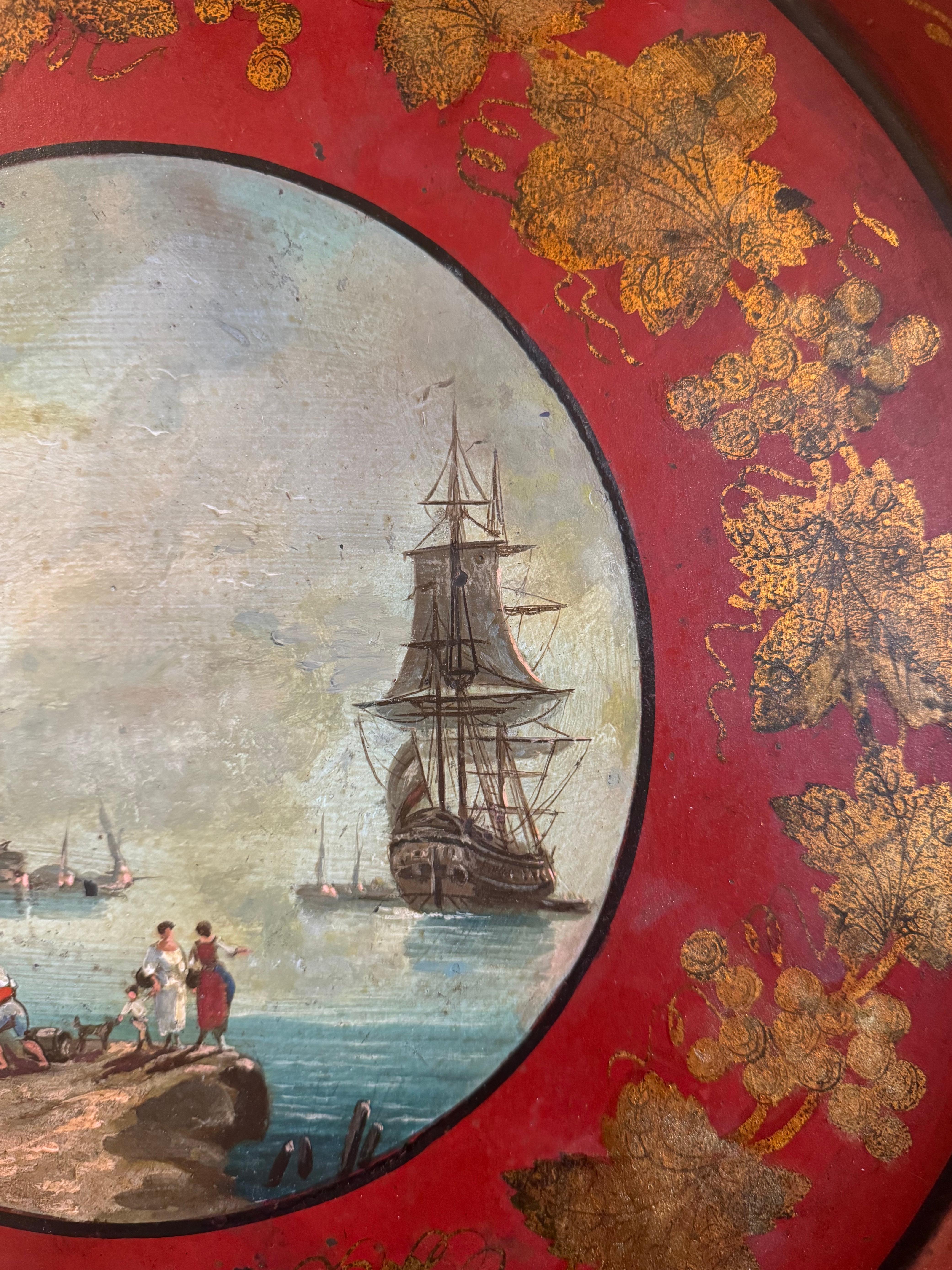 XIXe siècle Plateau en tôle doré et peint à la main du 19ème siècle avec scène portuaire, style Vernet en vente