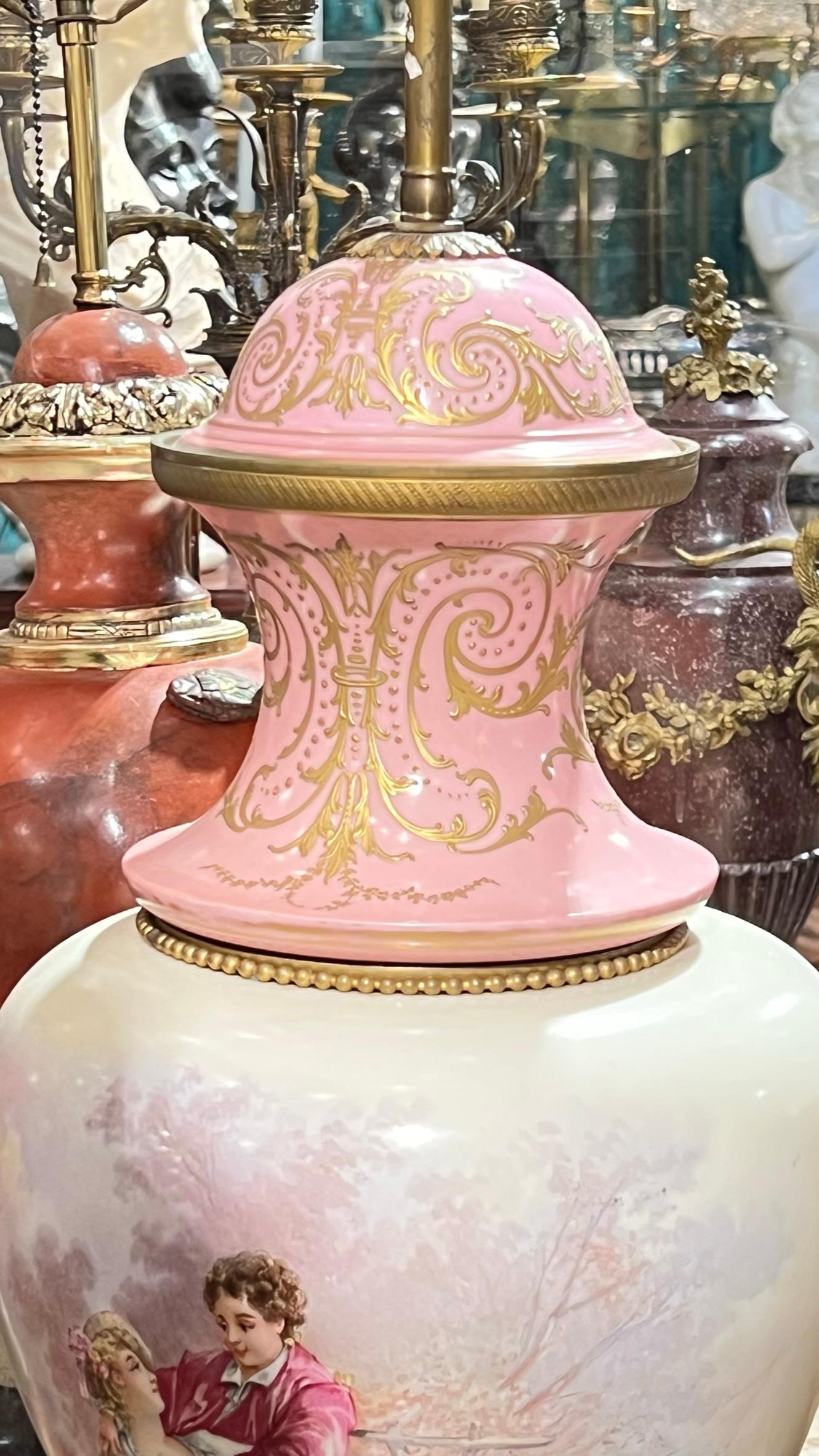 19th Century French Hand-Painted Porcelain Urn-Form Table Lamp For Sale 4