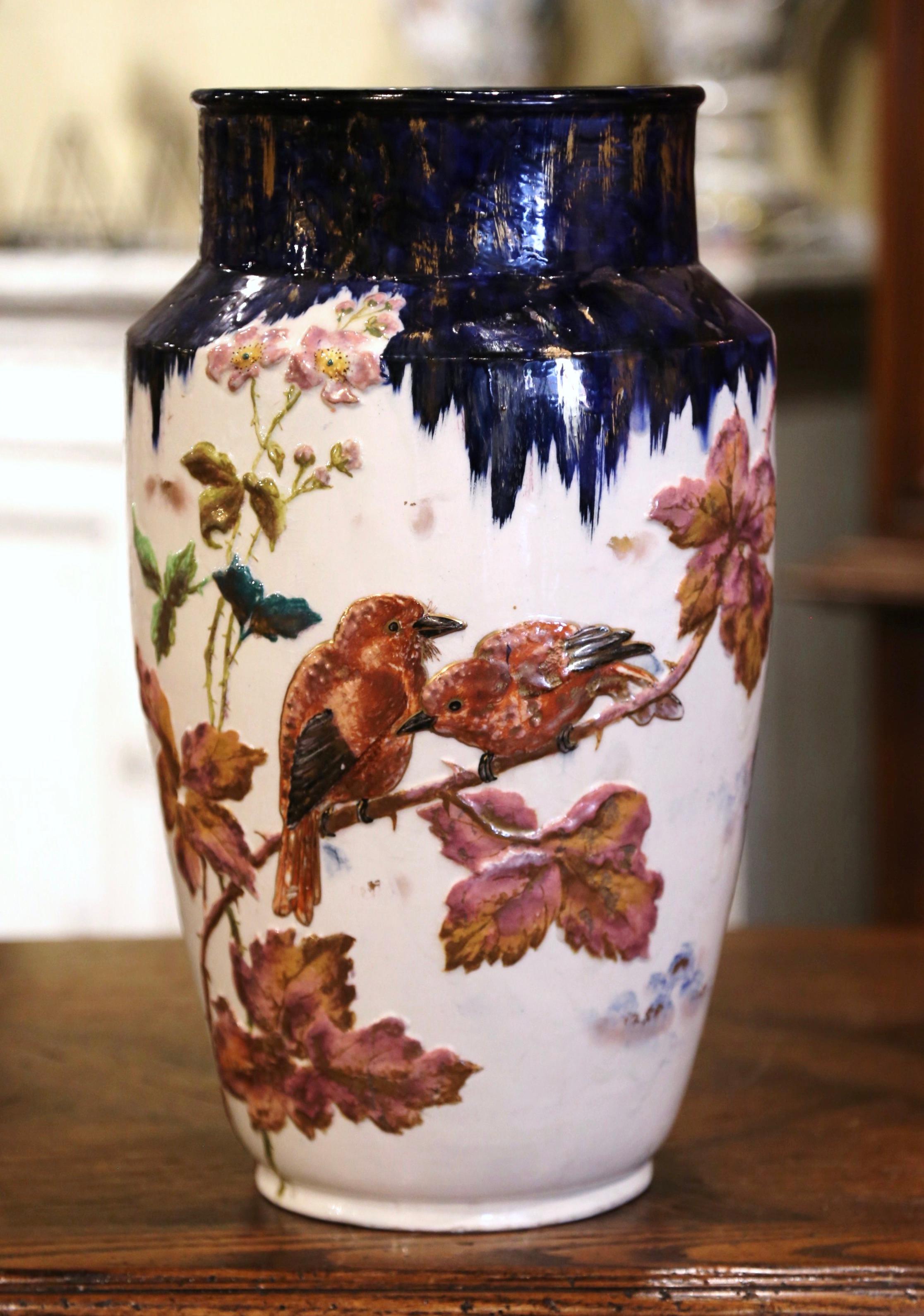 19th Century French Hand Painted Porcelain Vase In Excellent Condition For Sale In Dallas, TX