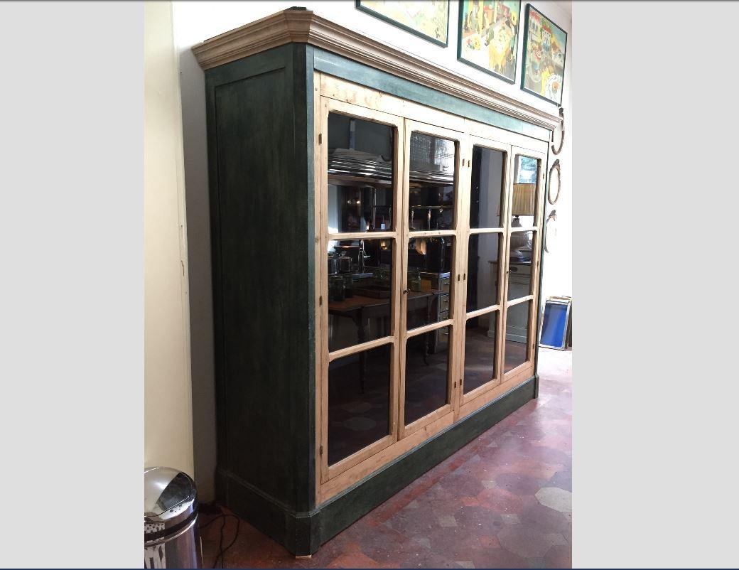 British Colonial 19th Century French Hand-Painted Wood Display Cabinet with Four Glass Shutters For Sale