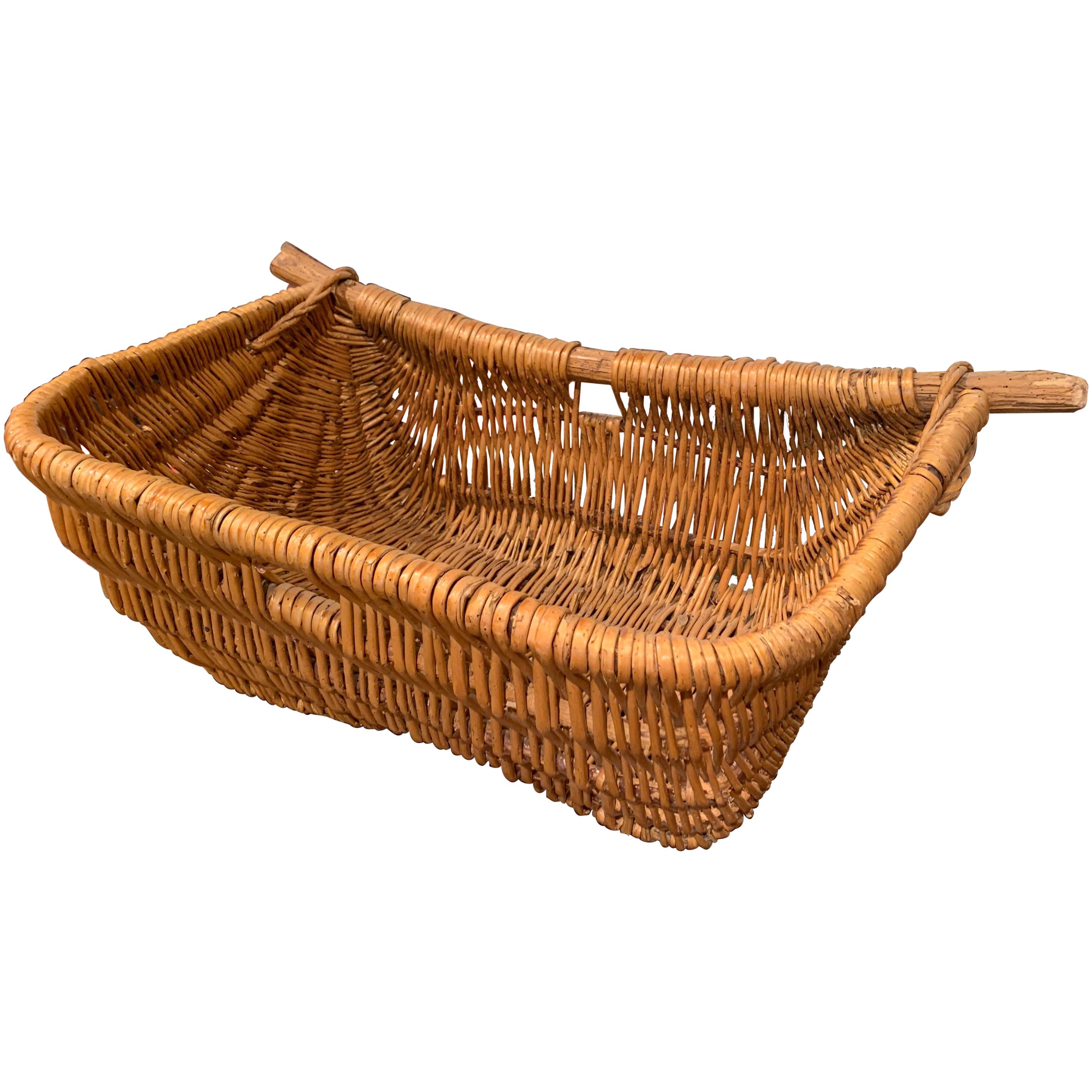 19th Century French Handwoven Wicker Grape Harvesting Basket with Wood