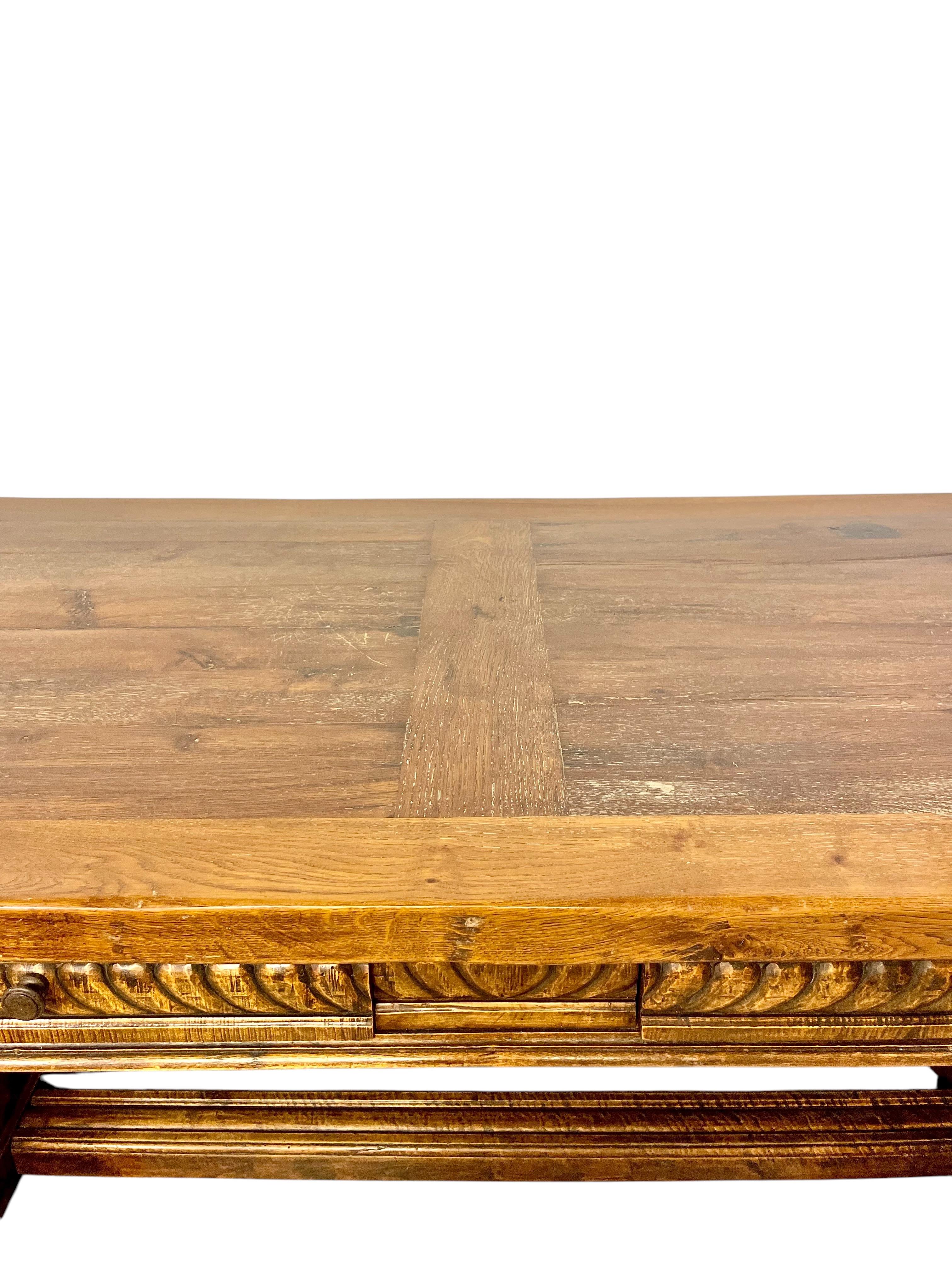 Mesa de comedor francesa del siglo XIX estilo Haute Epoque en venta 6