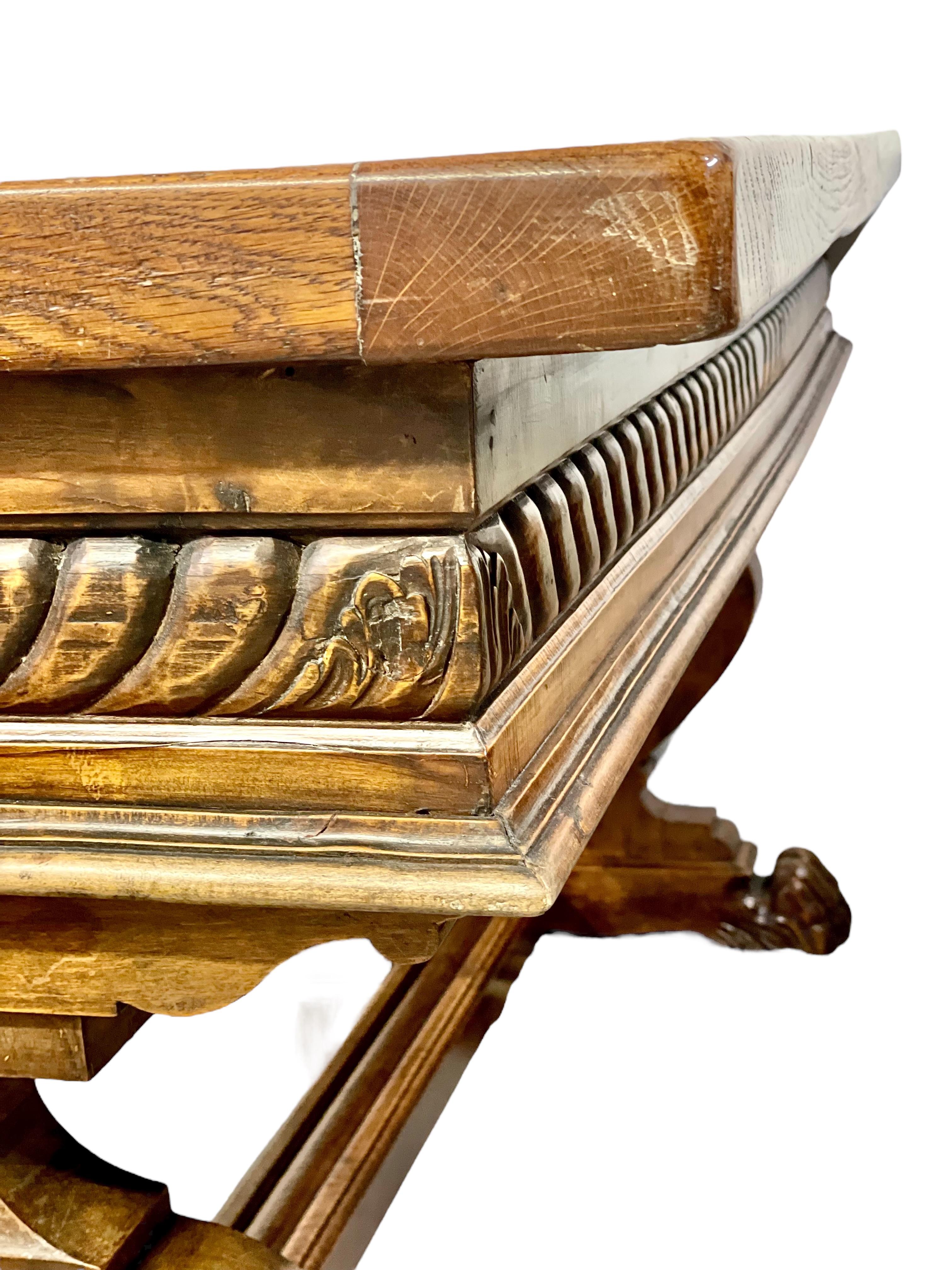 Mesa de comedor francesa del siglo XIX estilo Haute Epoque en venta 1