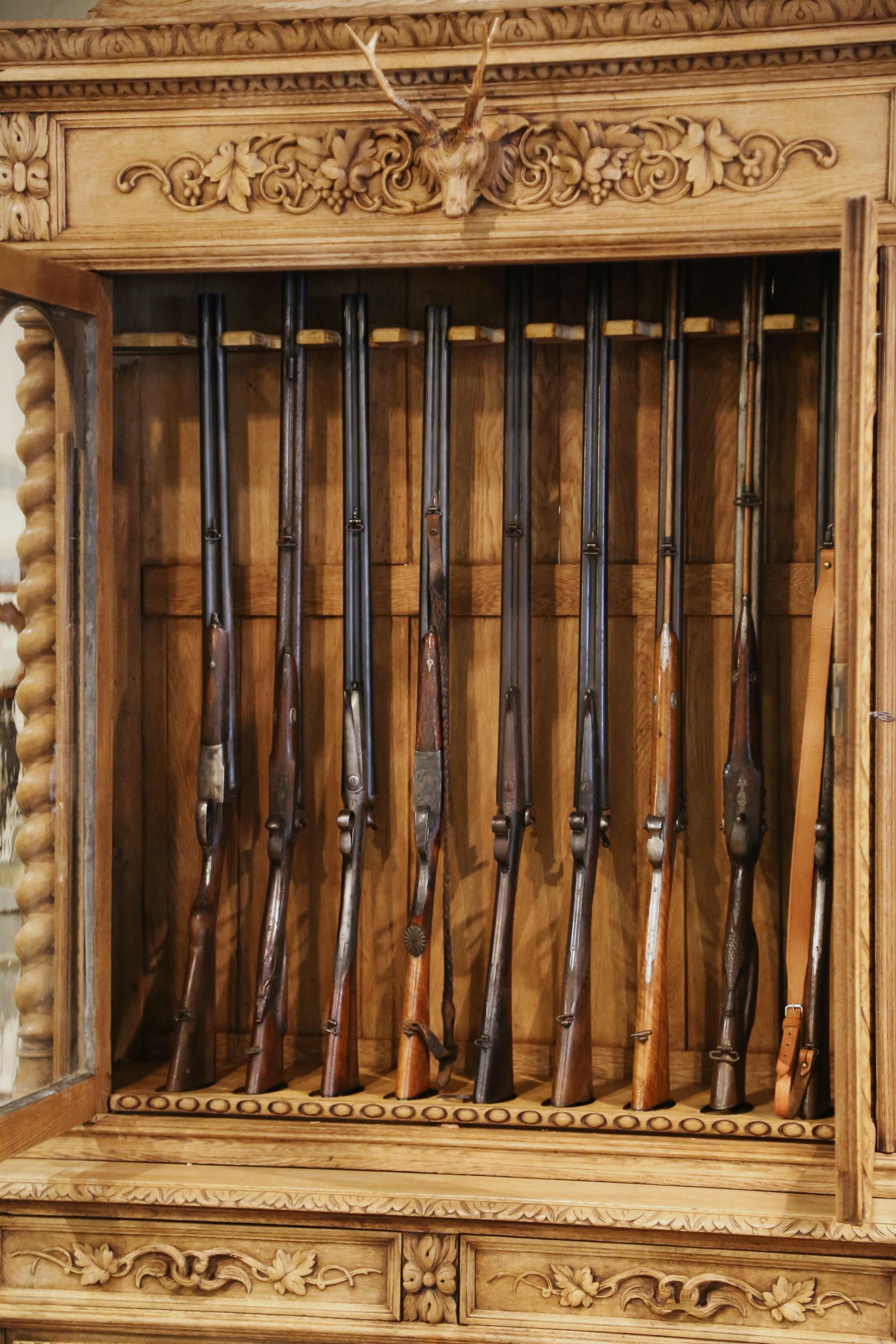 19th Century French Henri II Carved Bleached Oak Gun Cabinet with Hunt Motifs 3