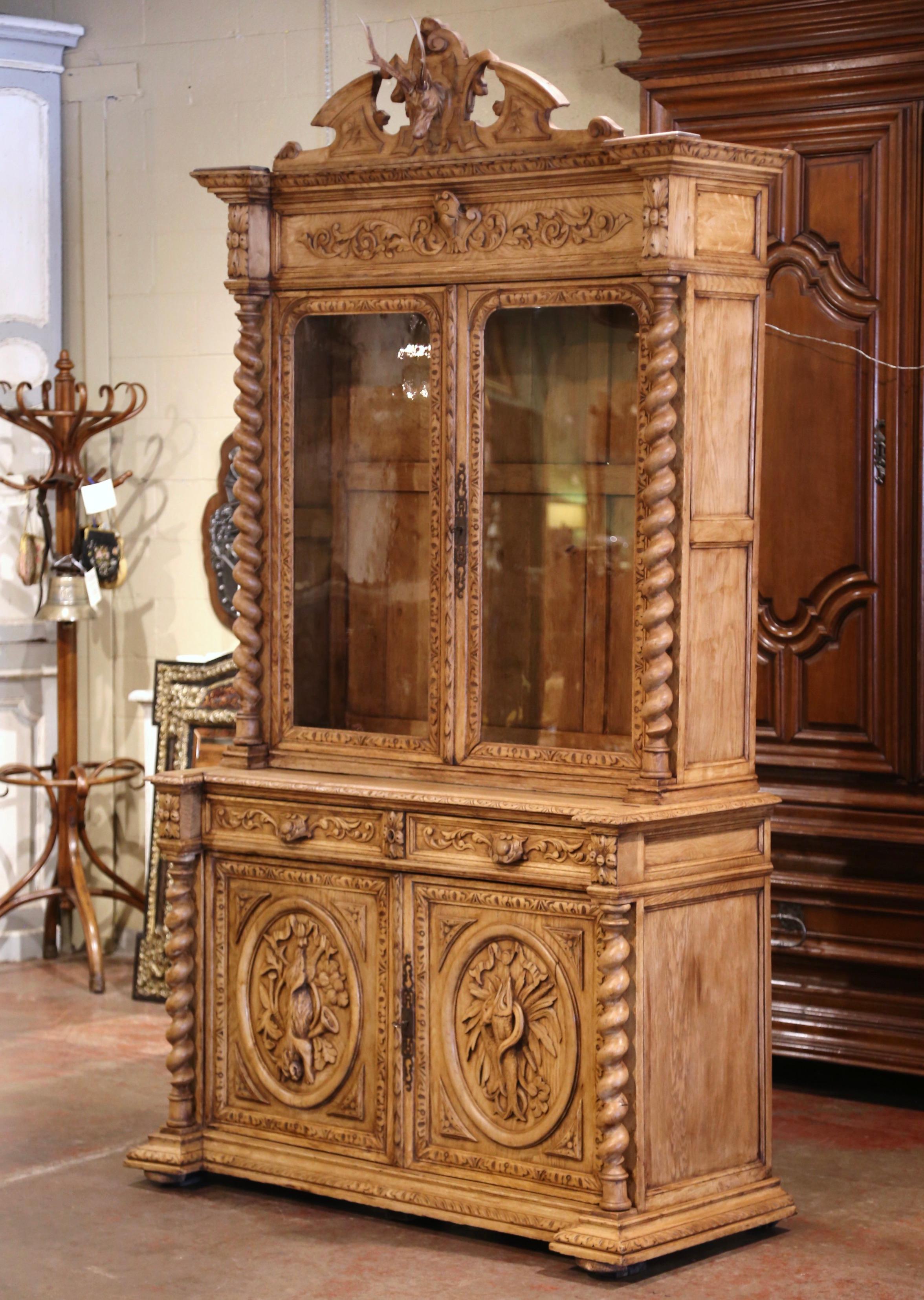 19th Century French Henri II Carved Bleached Oak Gun Cabinet with Hunt Motifs 1