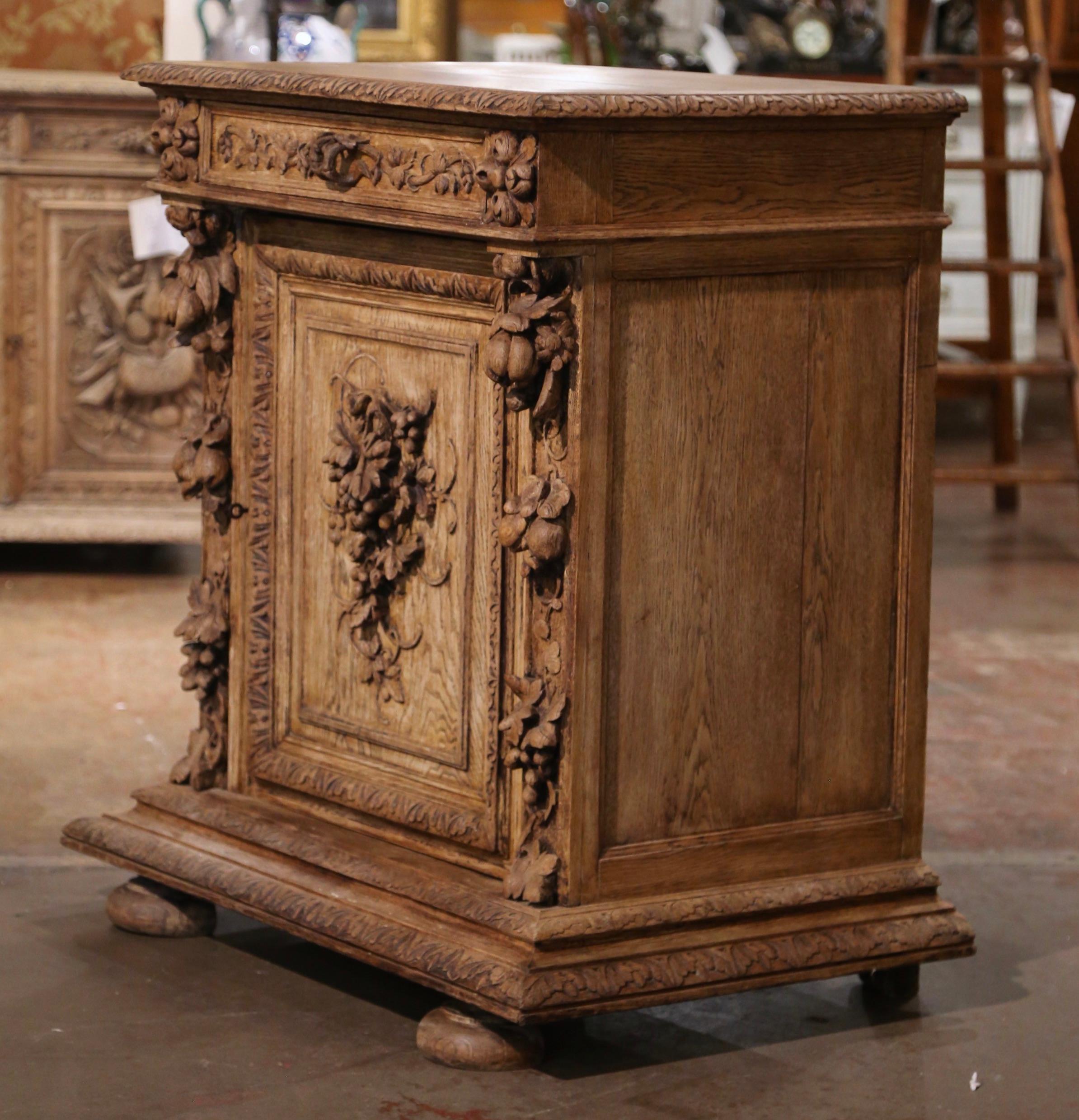 19th Century French Henri II Carved Bleached Oak Jelly Cabinet with Vine Motifs For Sale 7