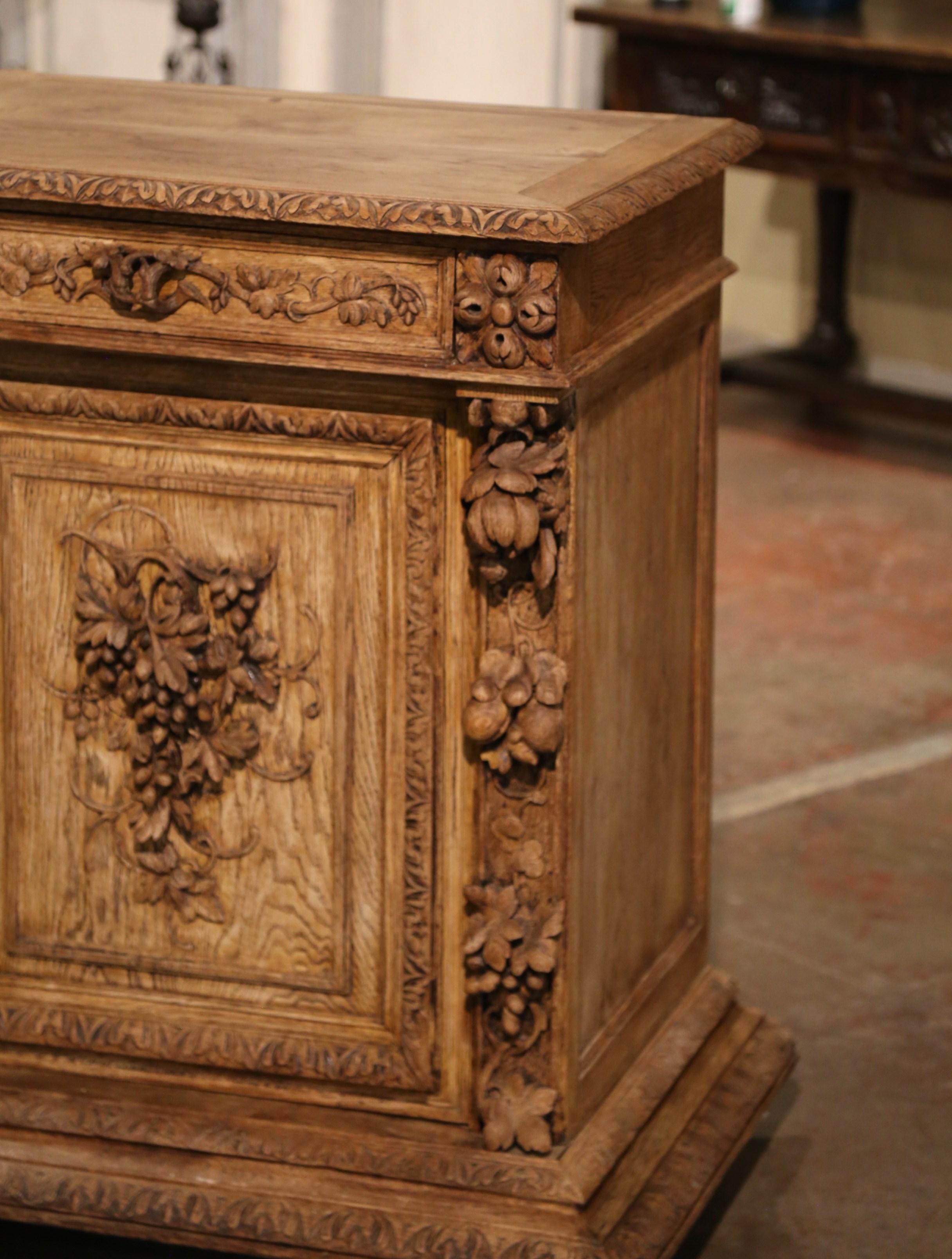 19th Century French Henri II Carved Bleached Oak Jelly Cabinet with Vine Motifs For Sale 2