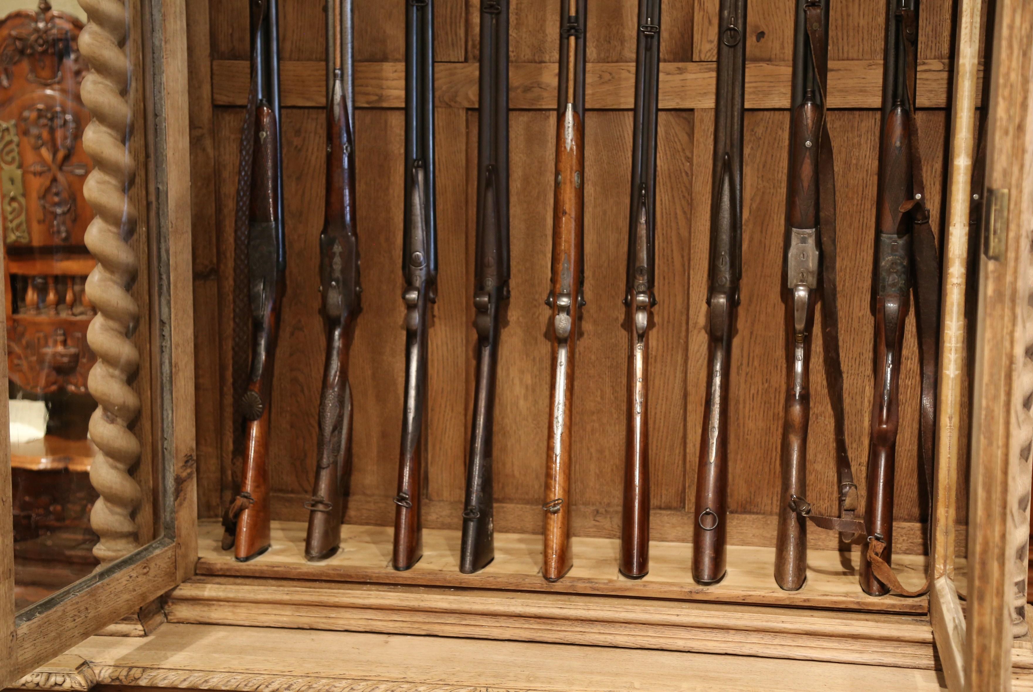 19th Century French Henri II Carved Light Oak Gun Cabinet with Hunt Motifs 6