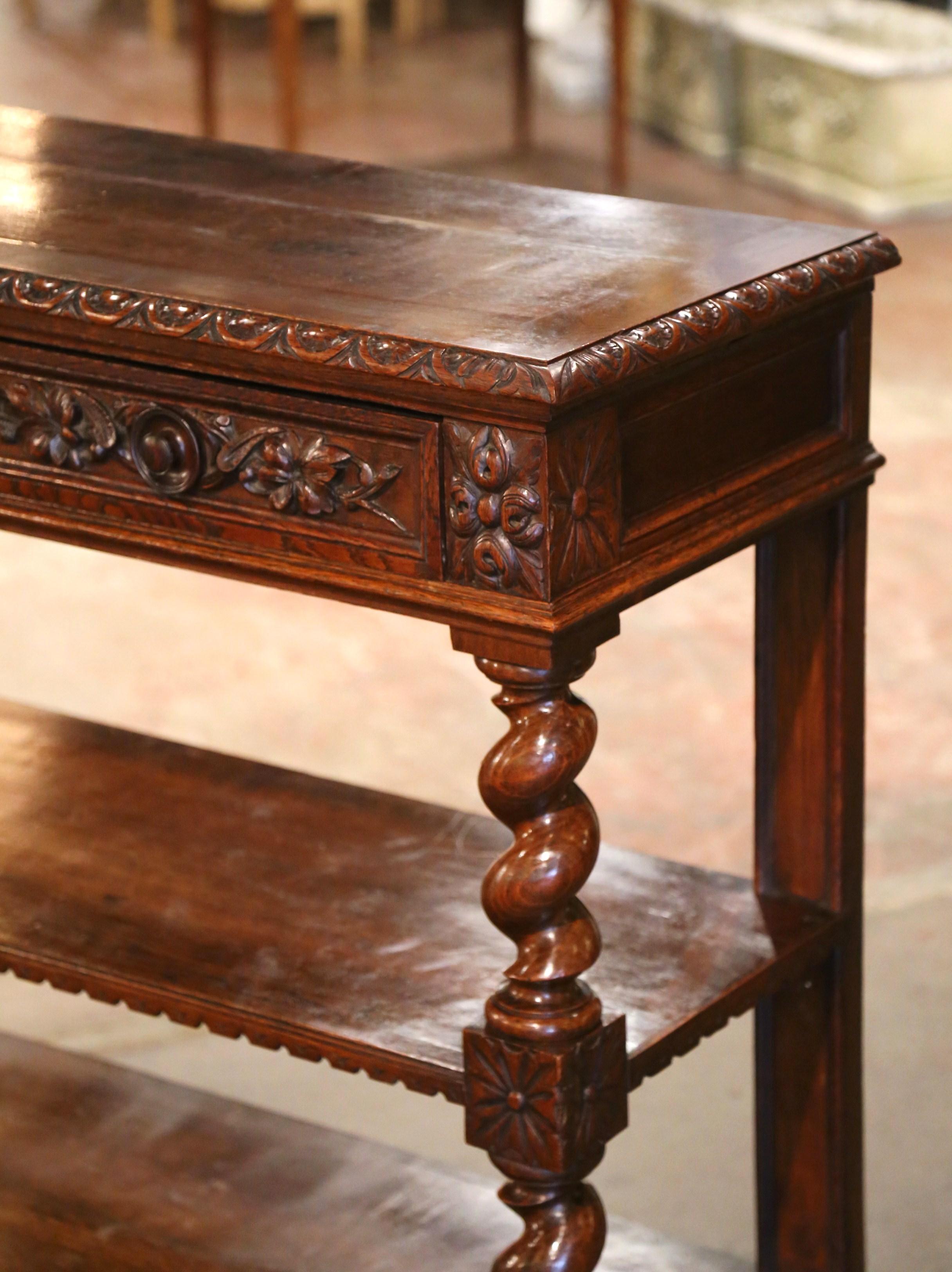 Console à dessert en chêne sculpté Henri II du 19ème siècle 3