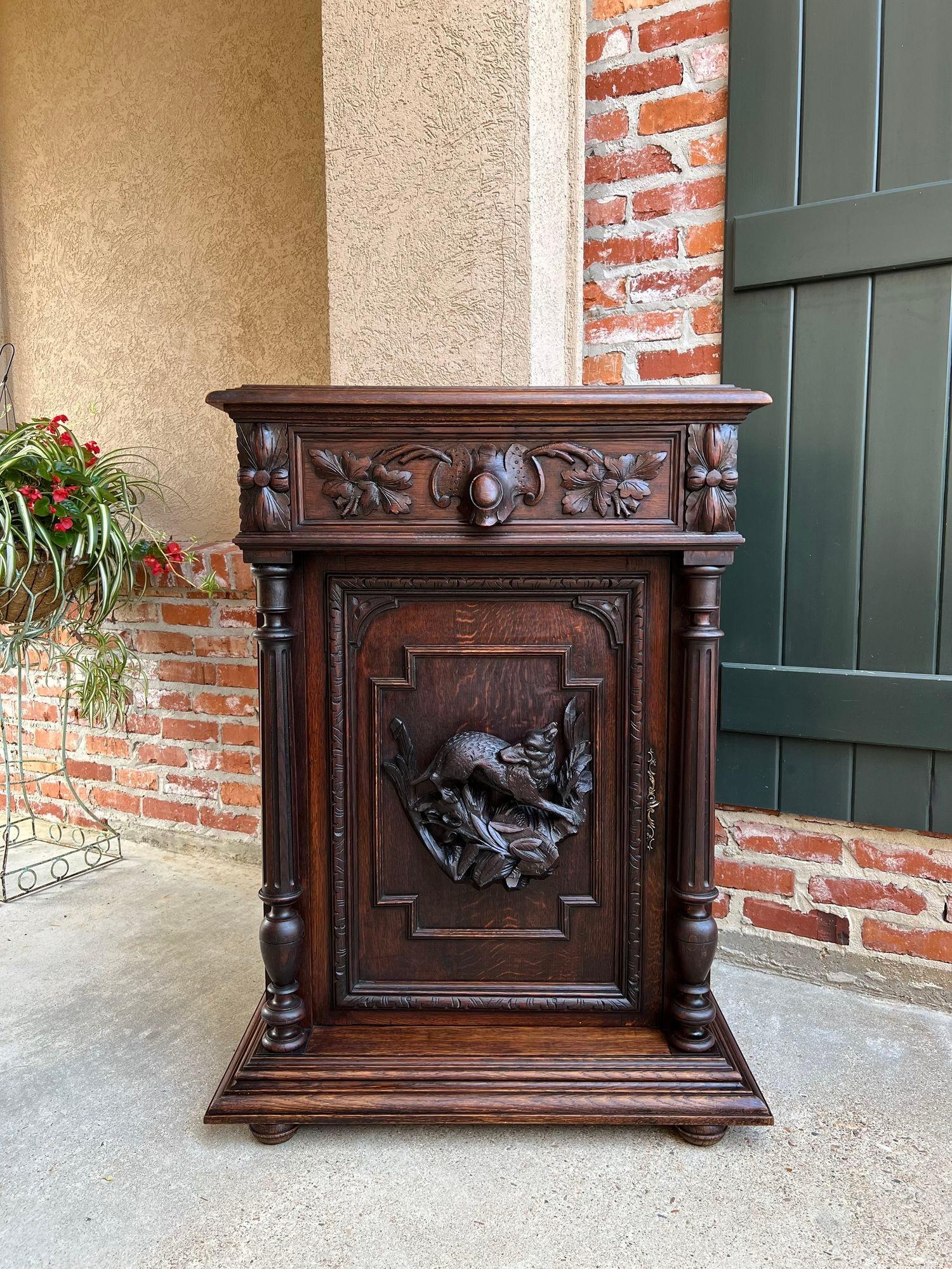 19th Century French Hunt Cabinet Carved Oak Black Forest Lodge Foyer Sideboard For Sale 8