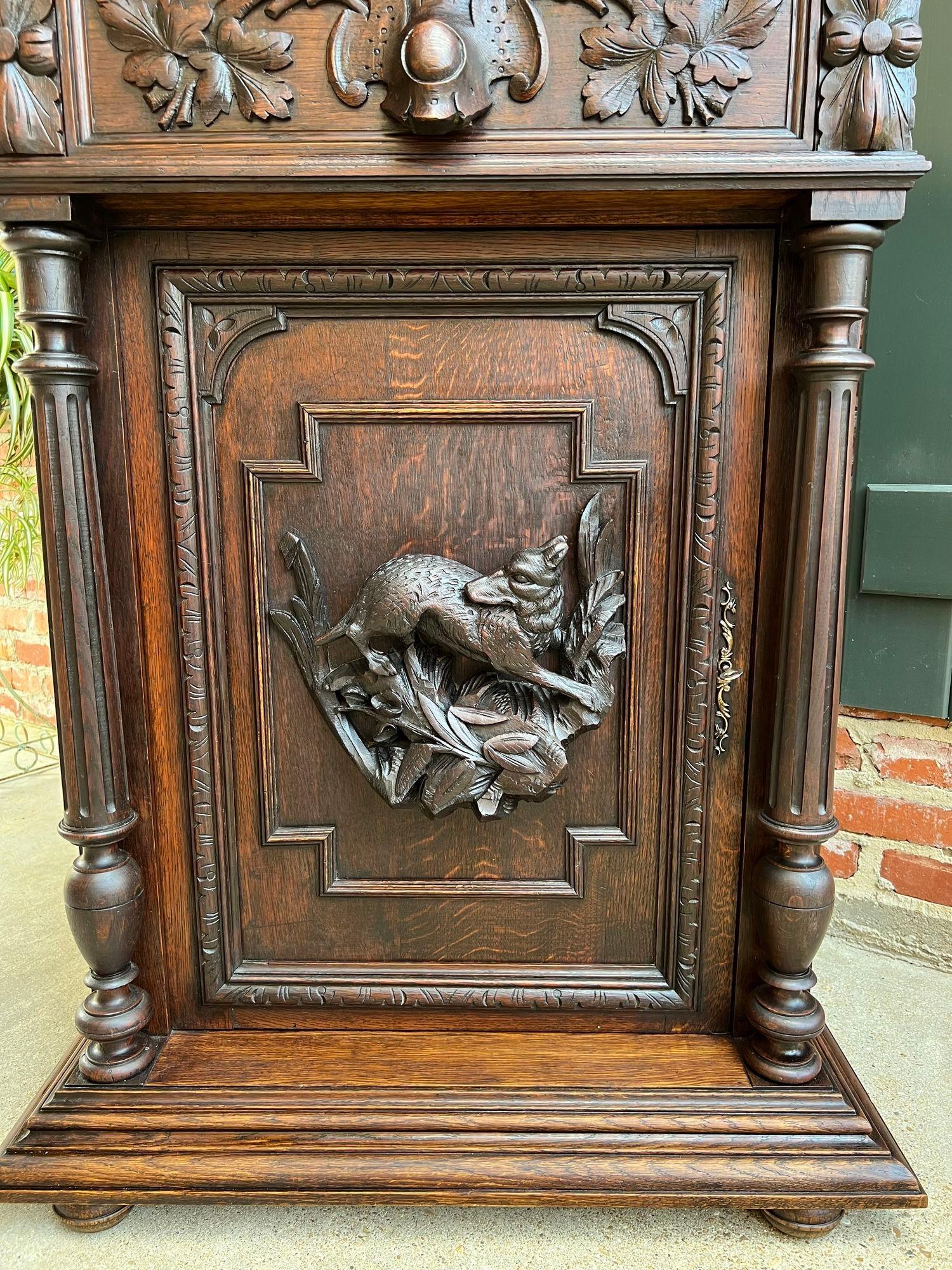 19th Century French Hunt Cabinet Carved Oak Black Forest Lodge Foyer Sideboard For Sale 12