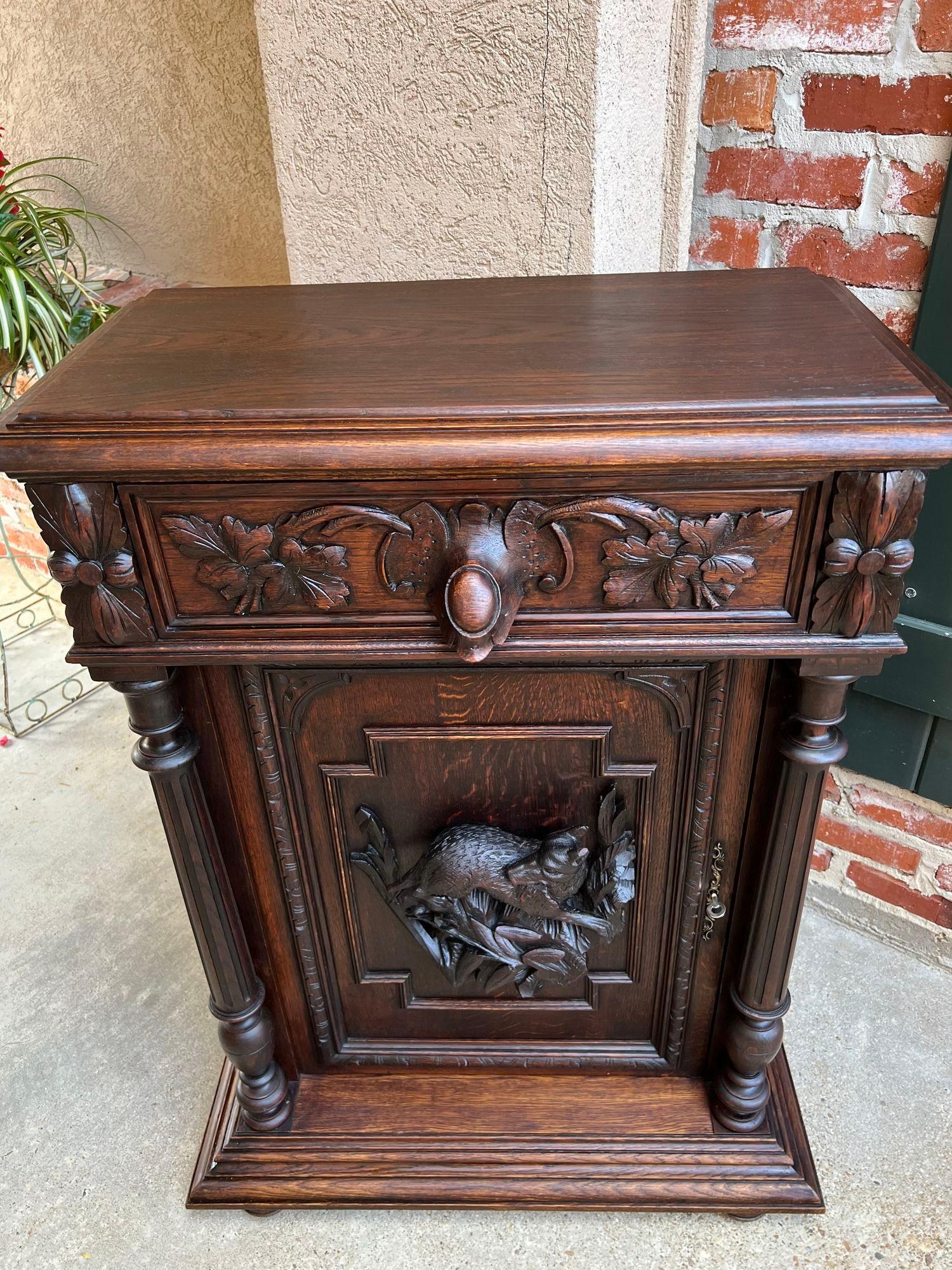 19th Century French Hunt Cabinet Carved Oak Black Forest Lodge Foyer Sideboard For Sale 2