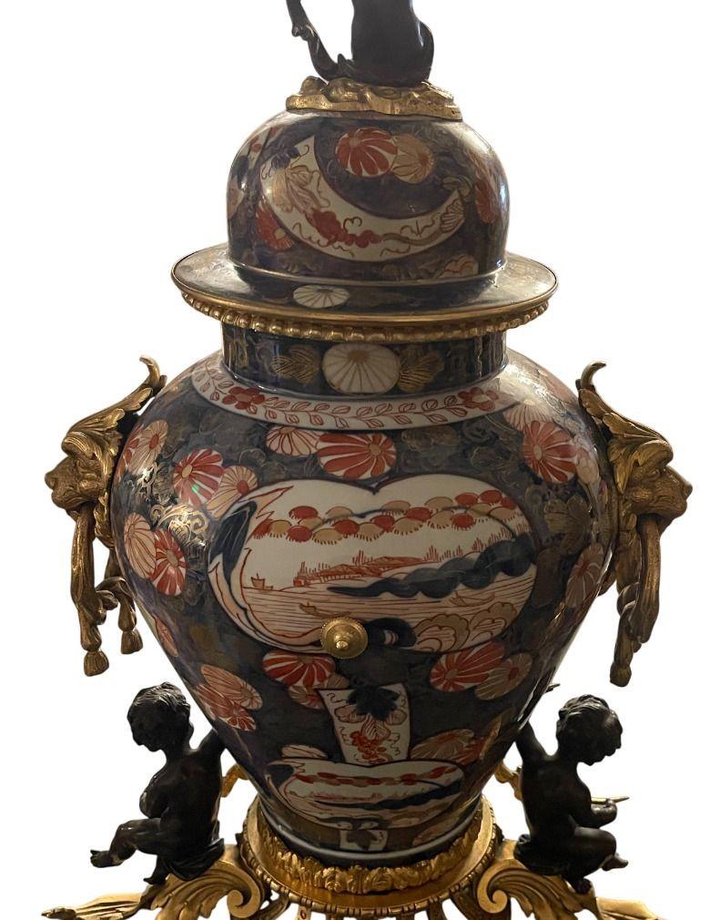 19th Century French Imari Porcelain & Patinated Bronze Garniture Clock Set For Sale 6