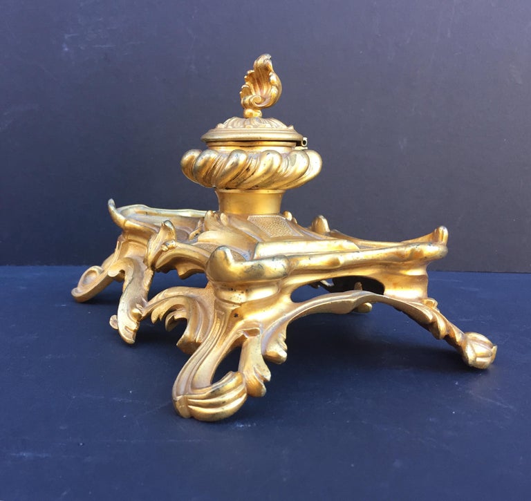 Porcelain 19th Century French Inkwell Bronze Louis XV Style Dore Encrier Desk Set For Sale