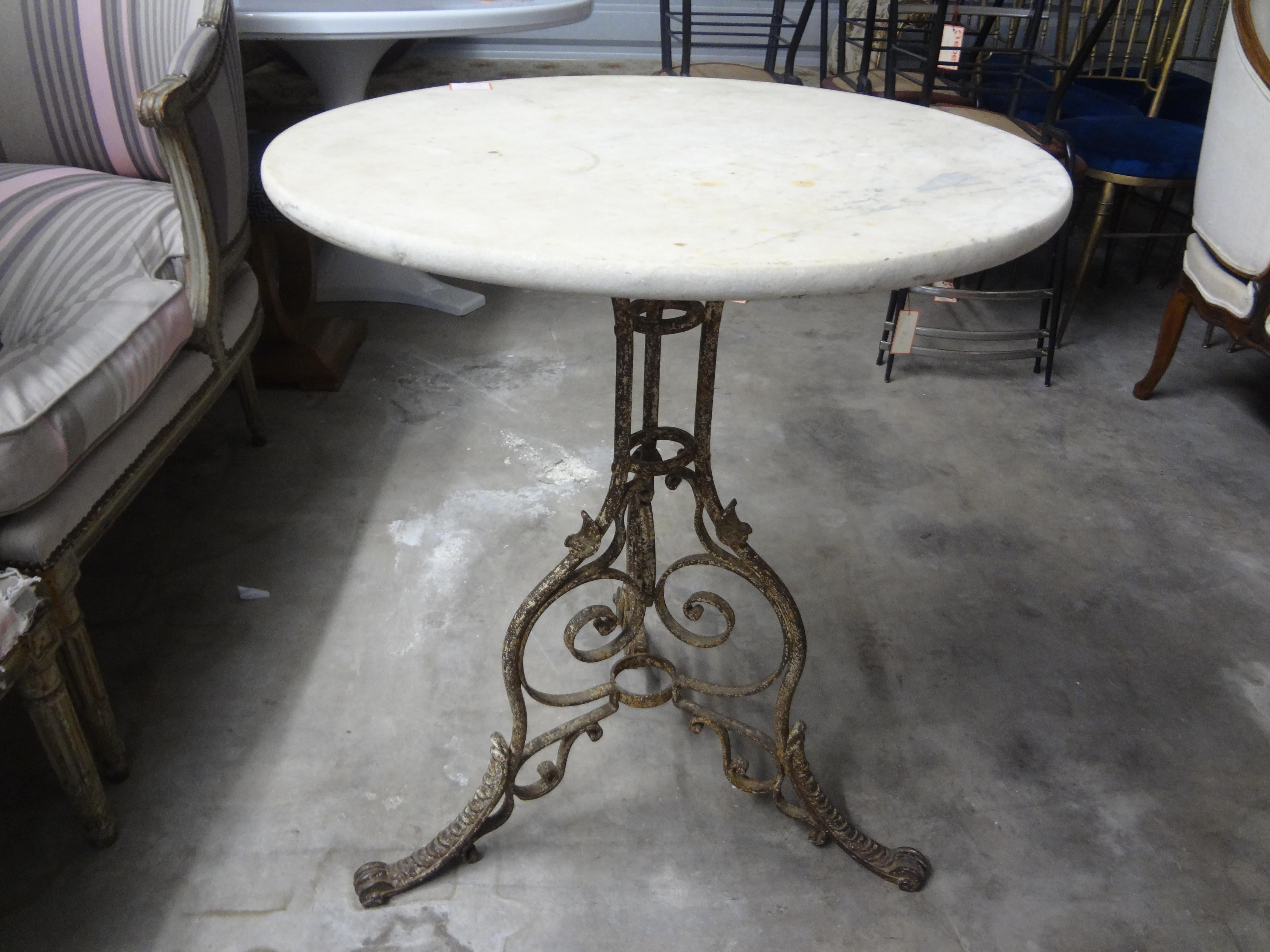 19th Century French Iron And Marble Garden Table For Sale 1