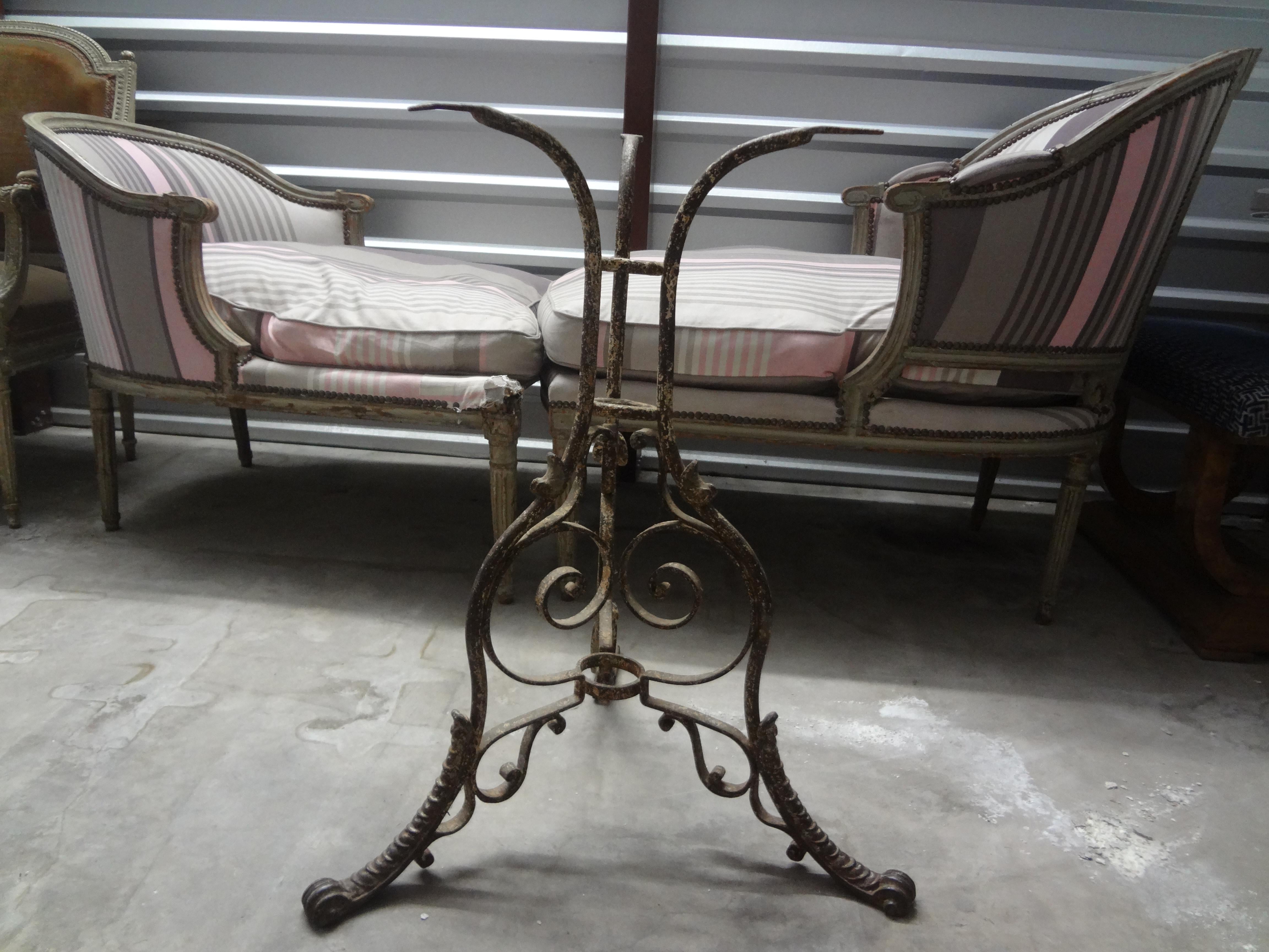 19th Century French Iron And Marble Garden Table For Sale 2