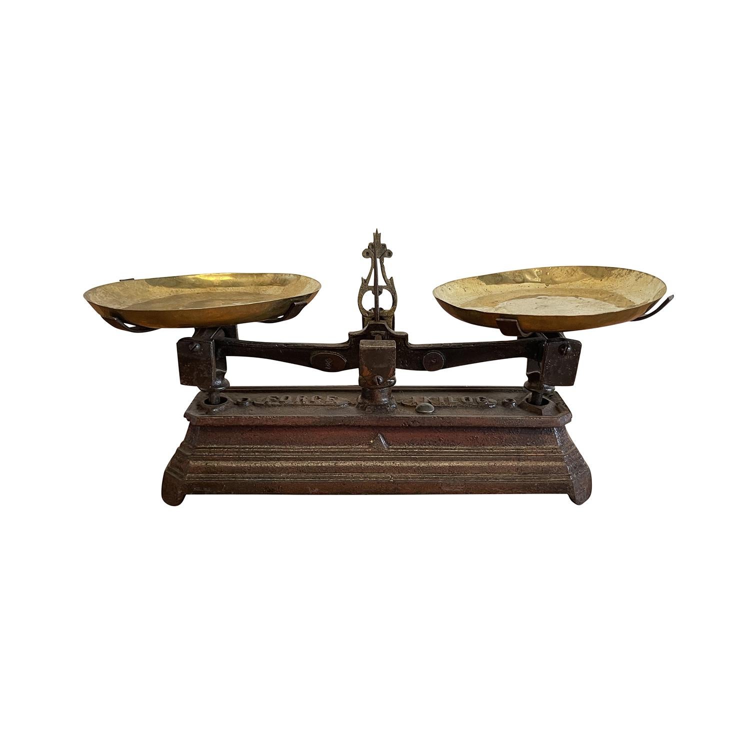 Hand-Crafted 19th Century French Iron Balance - Antique Small Brass Scale For Sale
