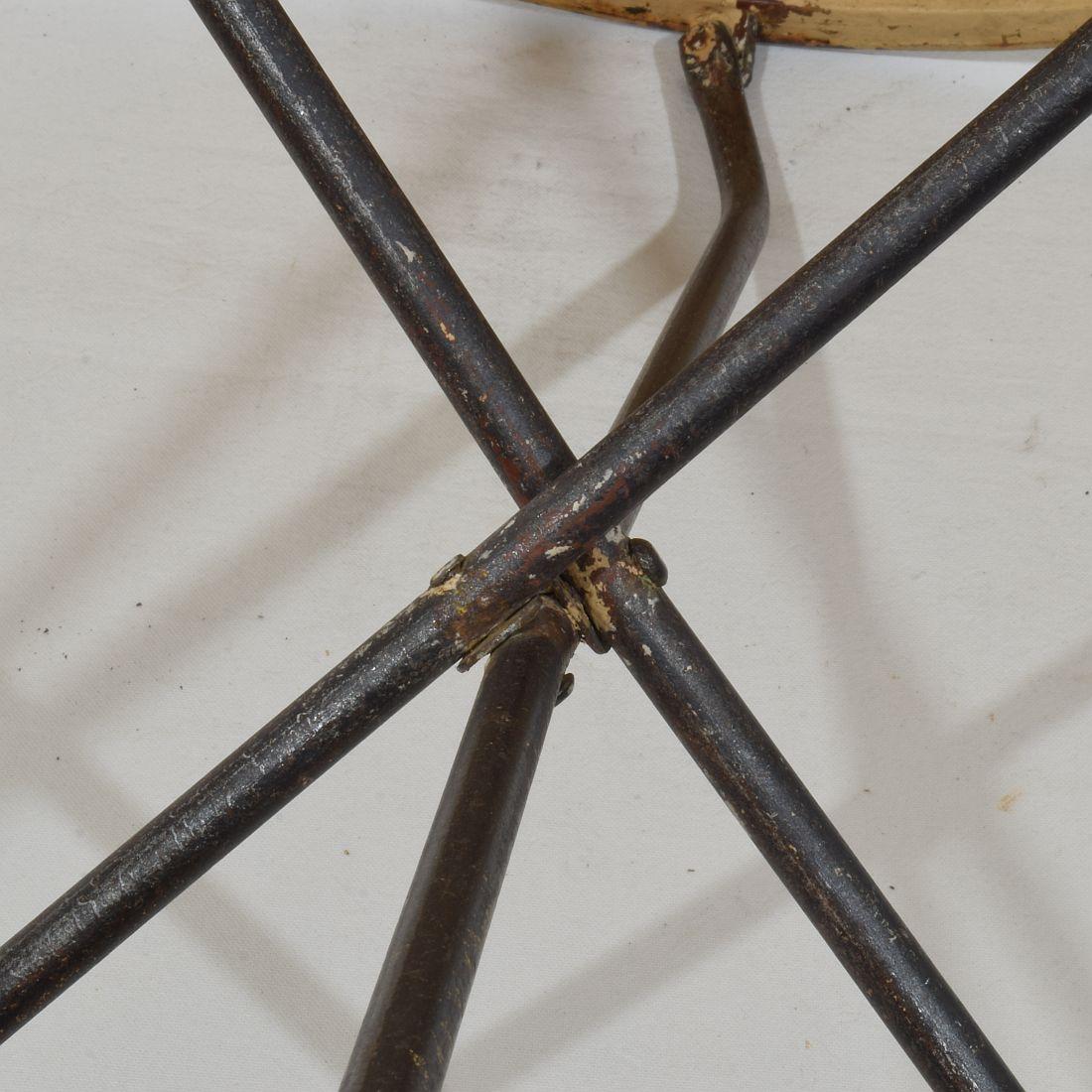 Table pliante de bistro française du 19ème siècle 4