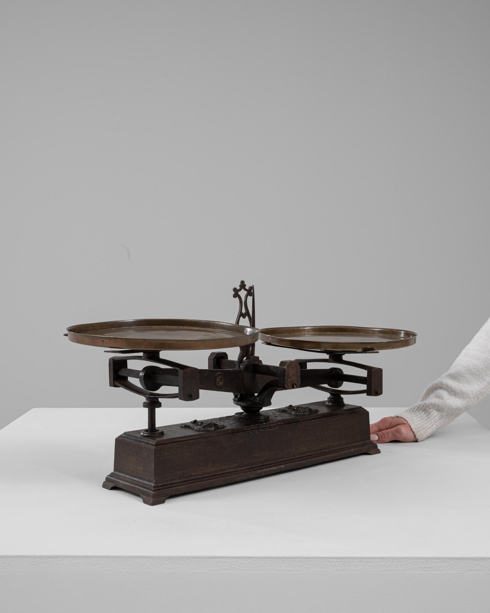 Ottone Scala francese in ferro e ottone del XIX secolo in vendita