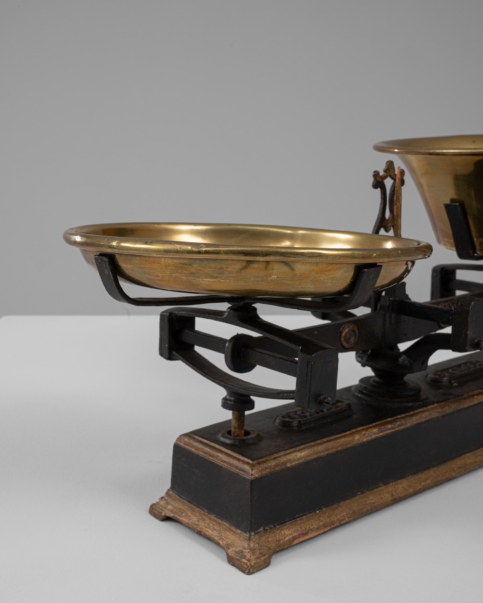 Scala francese in ferro e ottone del XIX secolo in vendita 1