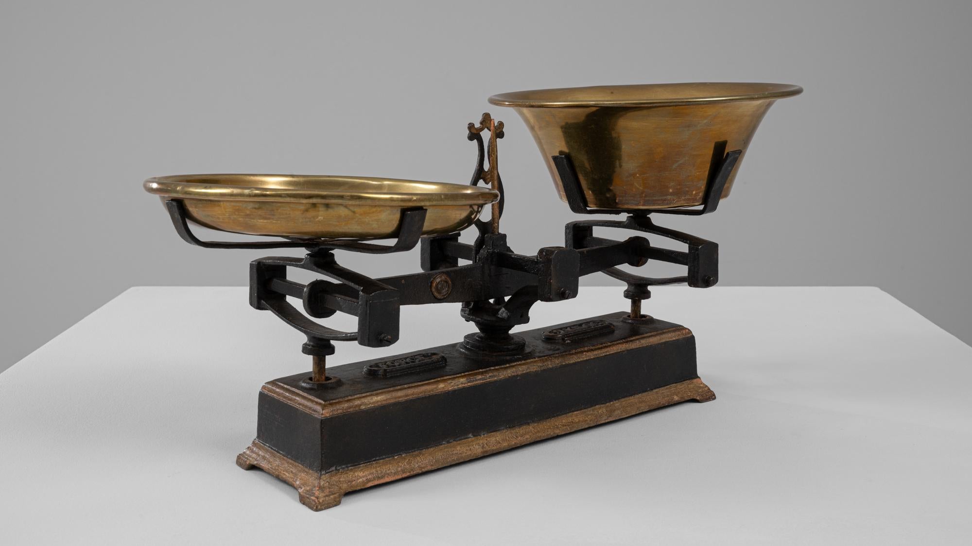 Scala francese in ferro e ottone del XIX secolo in vendita 2