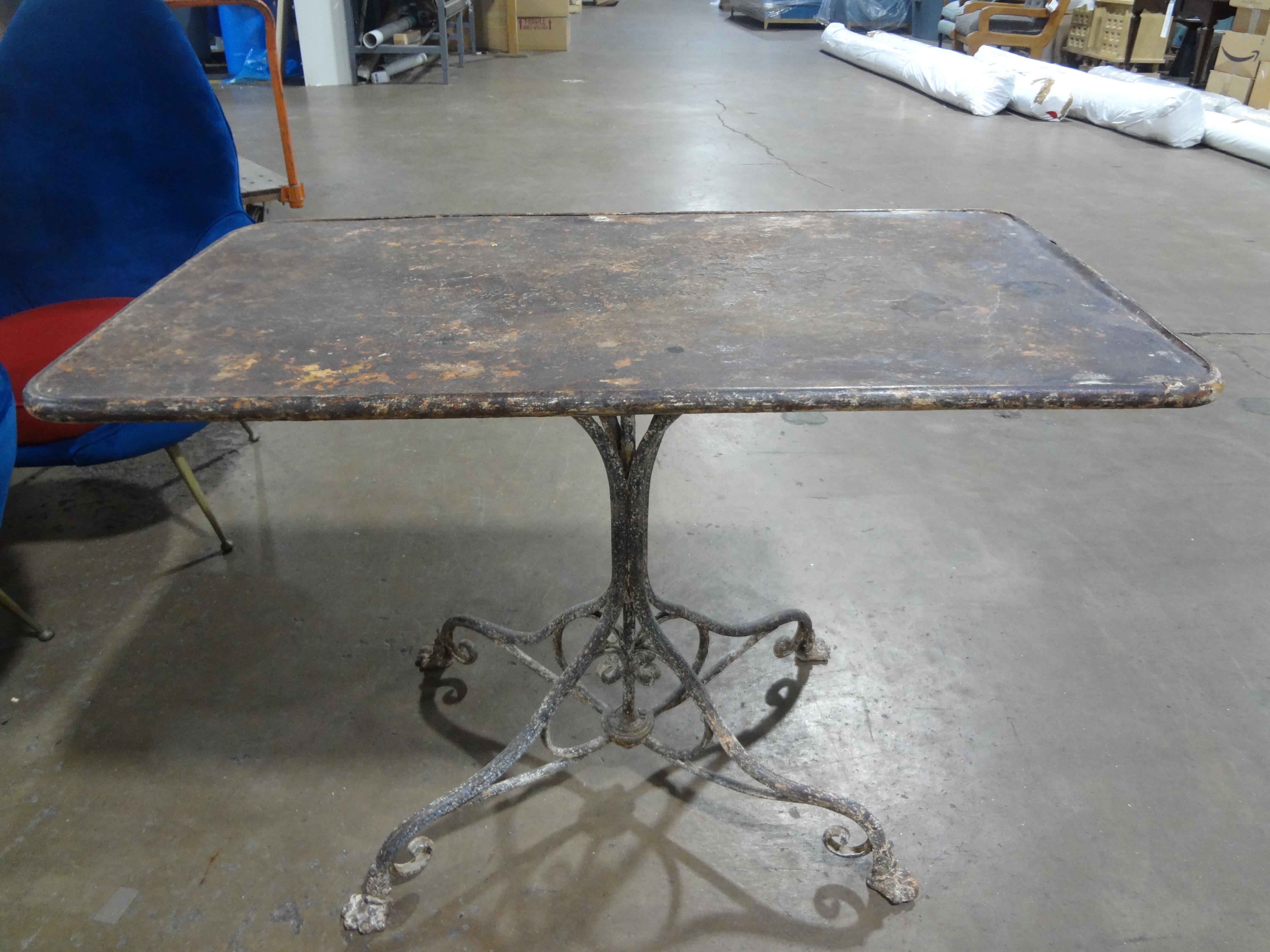 19th Century French Iron Garden Table By Arras For Sale 7