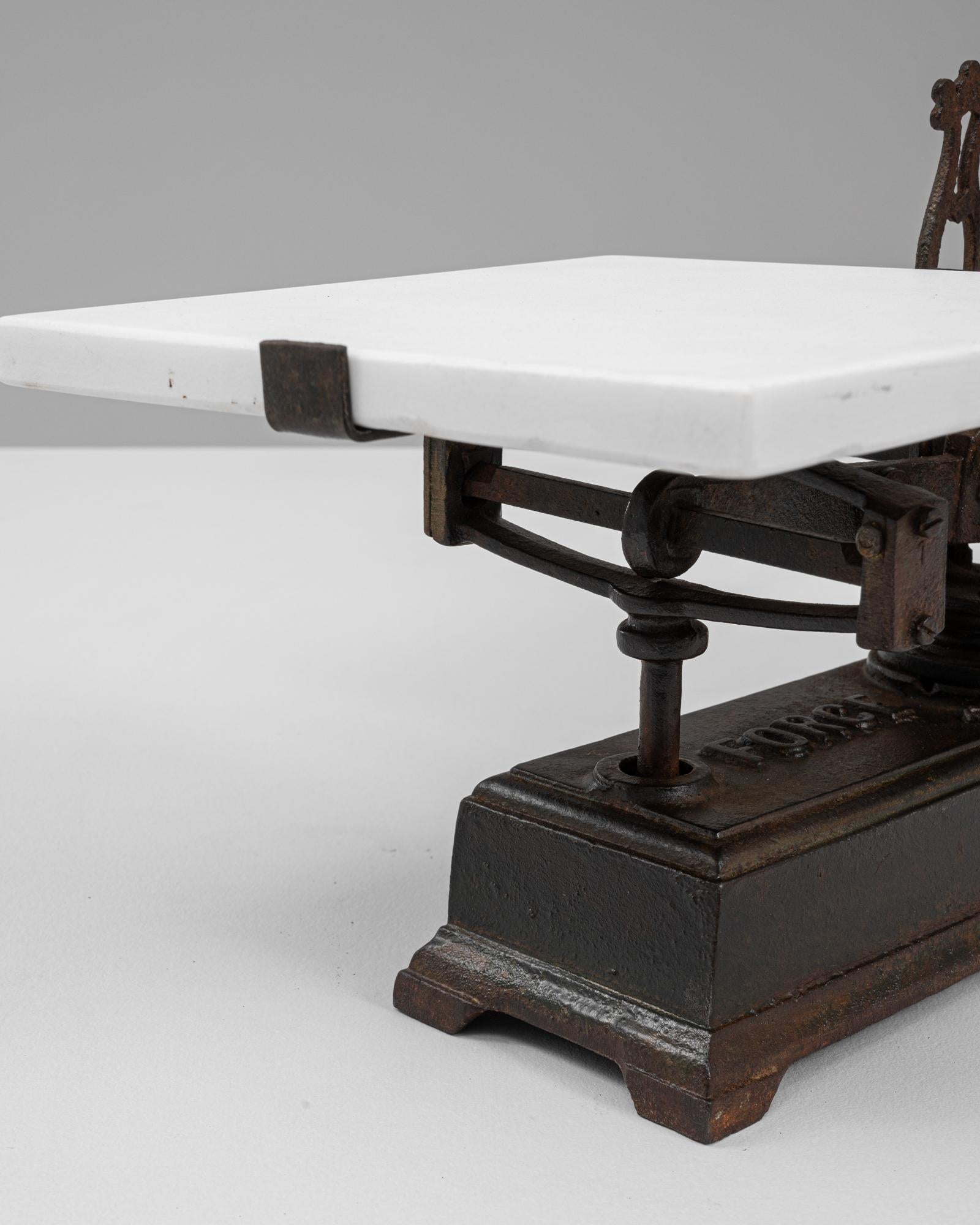 Scala francese in ferro e marmo del XIX secolo in vendita 1