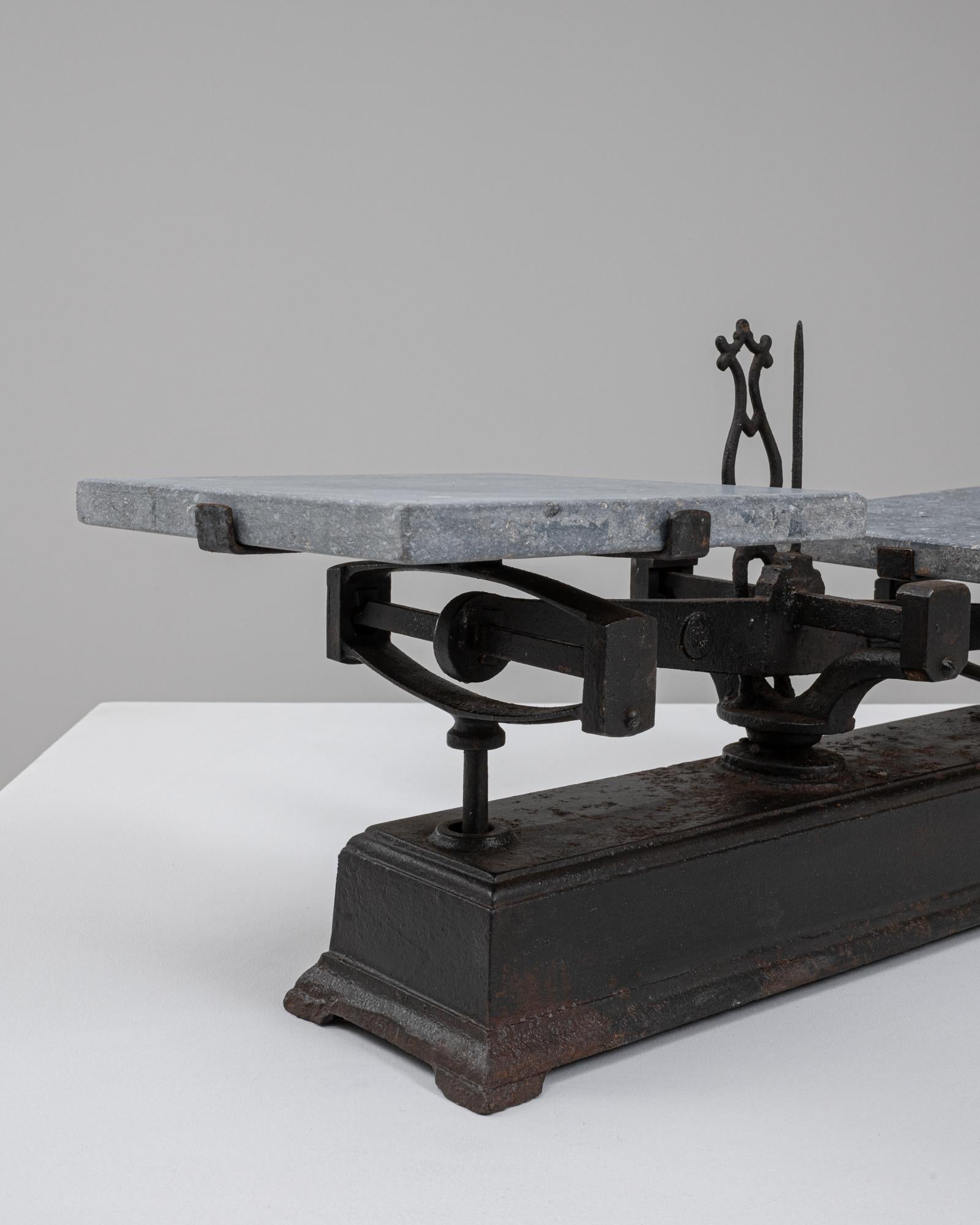 Scala francese in ferro e marmo del XIX secolo in vendita 1