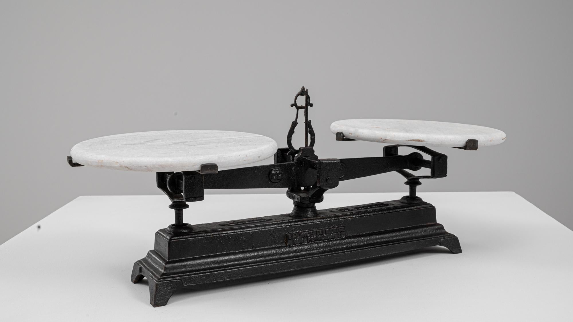 Scala francese in ferro e marmo del XIX secolo in vendita 1