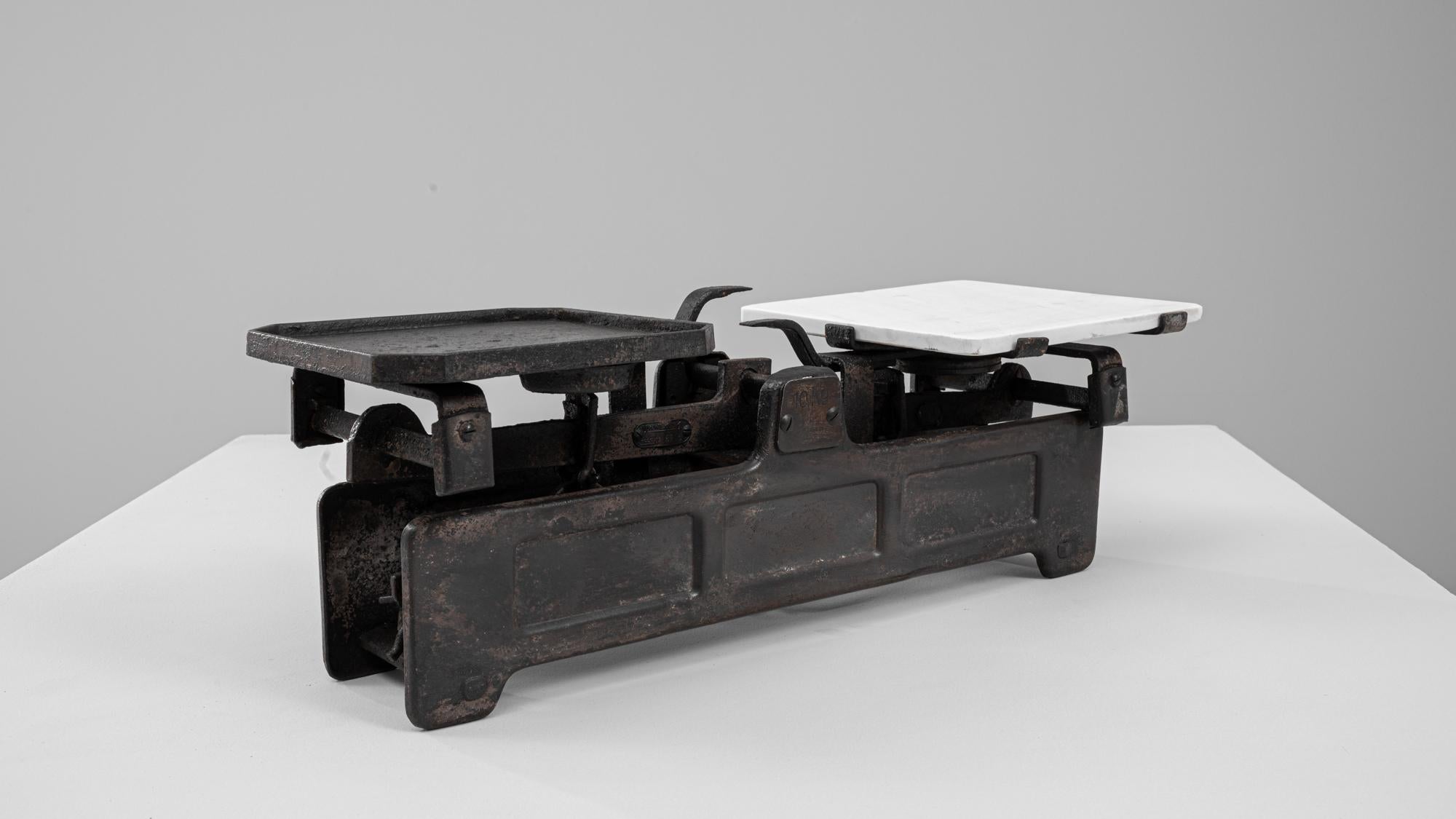 Scala francese in ferro e marmo del XIX secolo in vendita 2