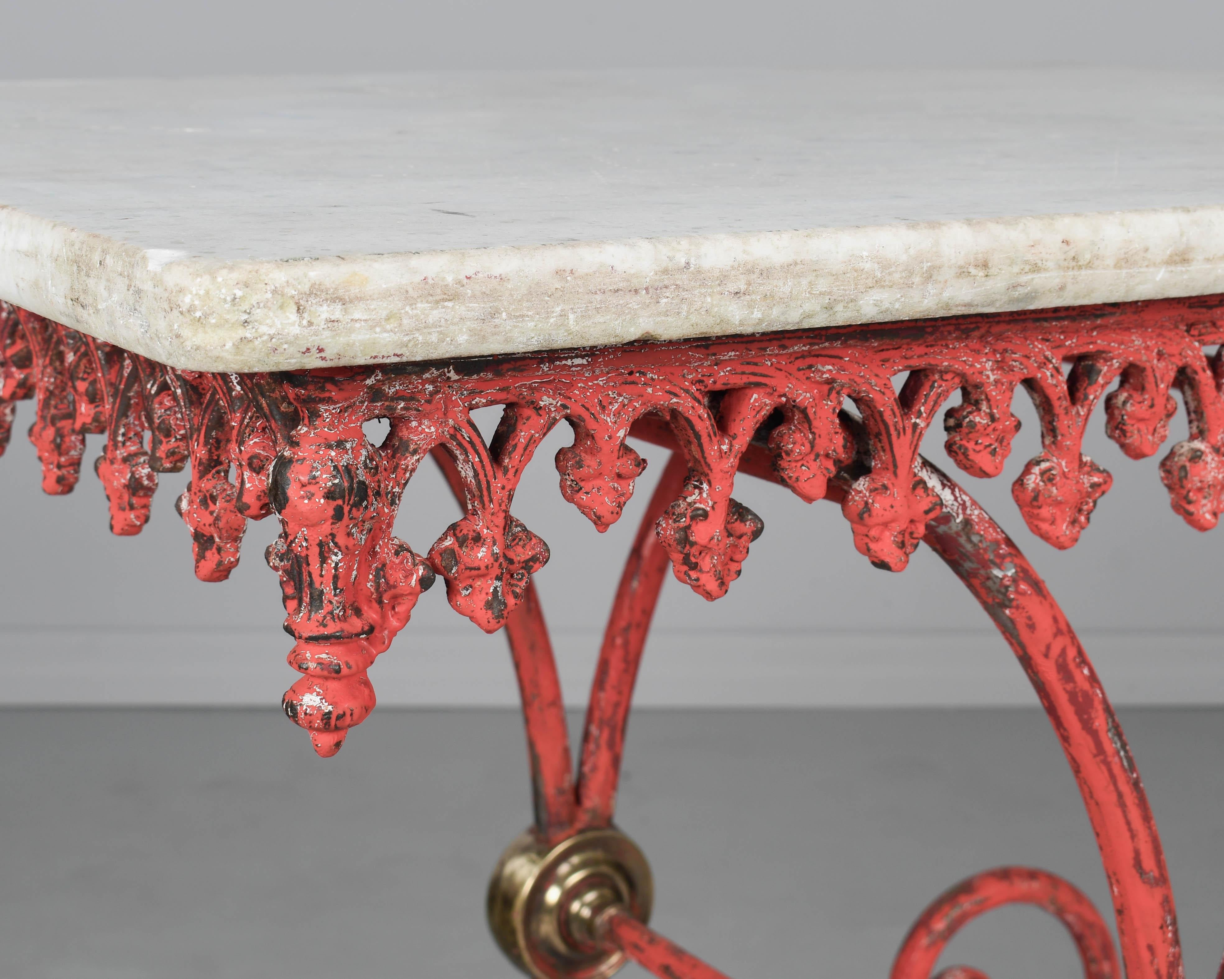 Mesa pastelera francesa de hierro del siglo XIX en venta 8