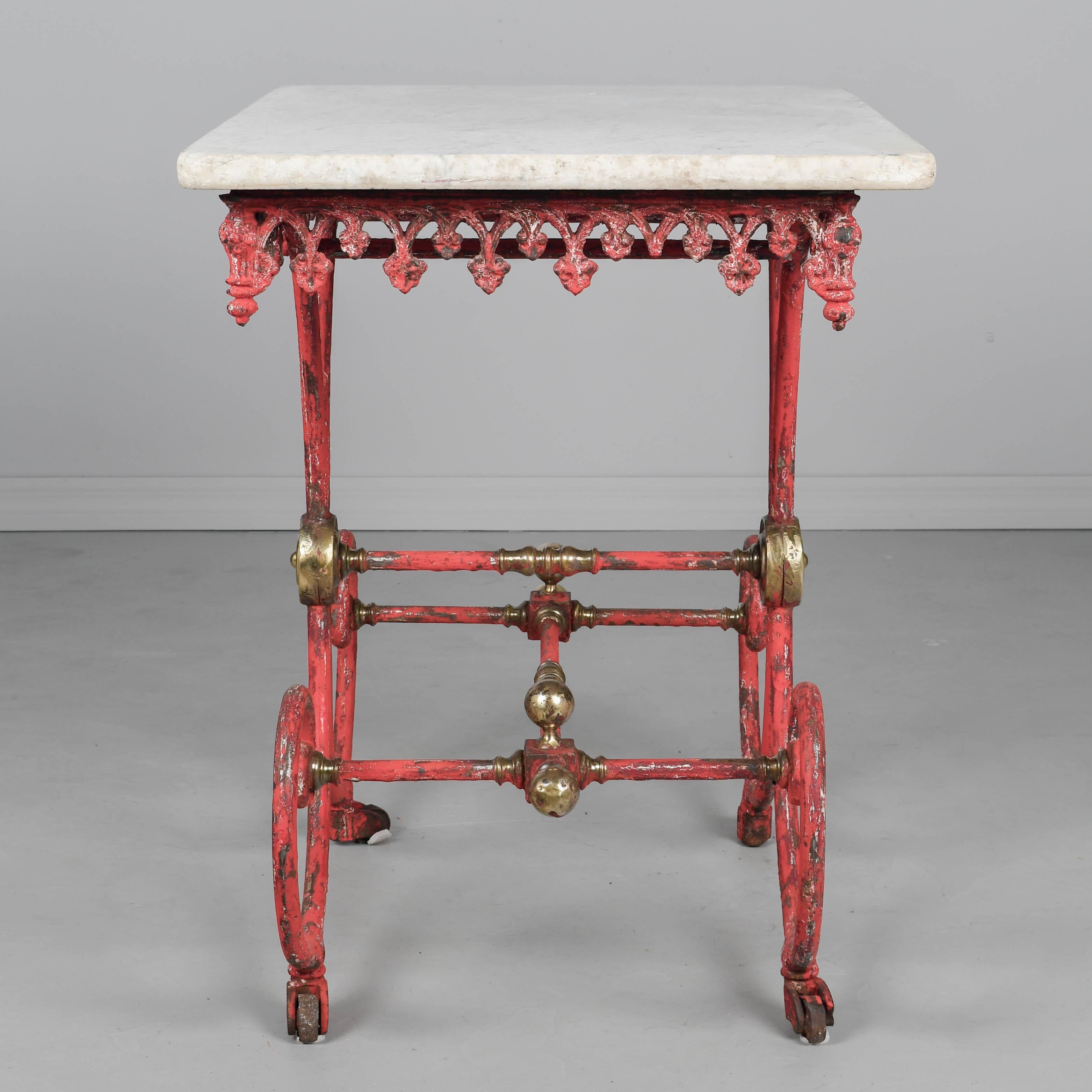 Mesa pastelera francesa de hierro del siglo XIX en venta 3