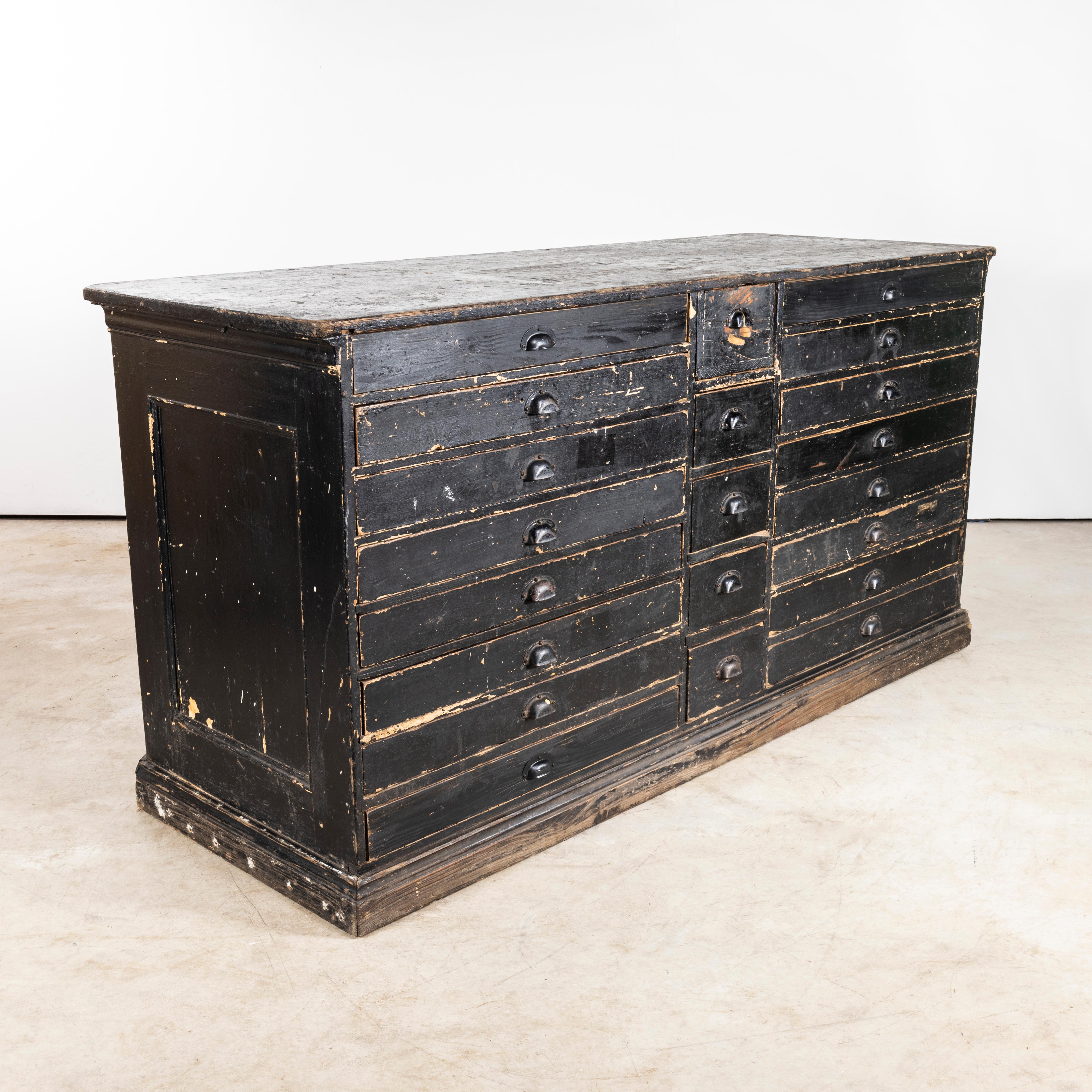 Französische Juweliere-Schubladenbank des 19. Jahrhunderts – original ebonisierte Oberfläche 2