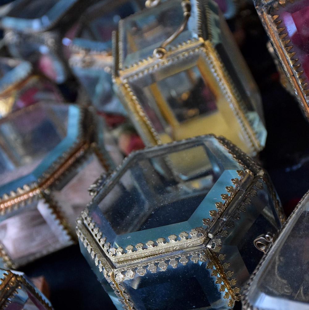 Fait main Collection de boîtes à bijoux françaises du 19e siècle   en vente