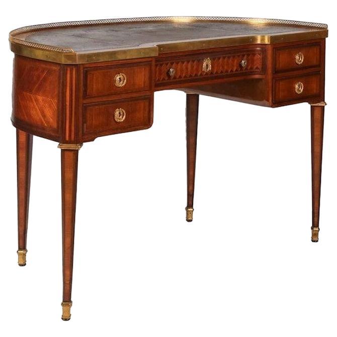 19th Century French Kidney Shaped Marquetry Desk For Sale