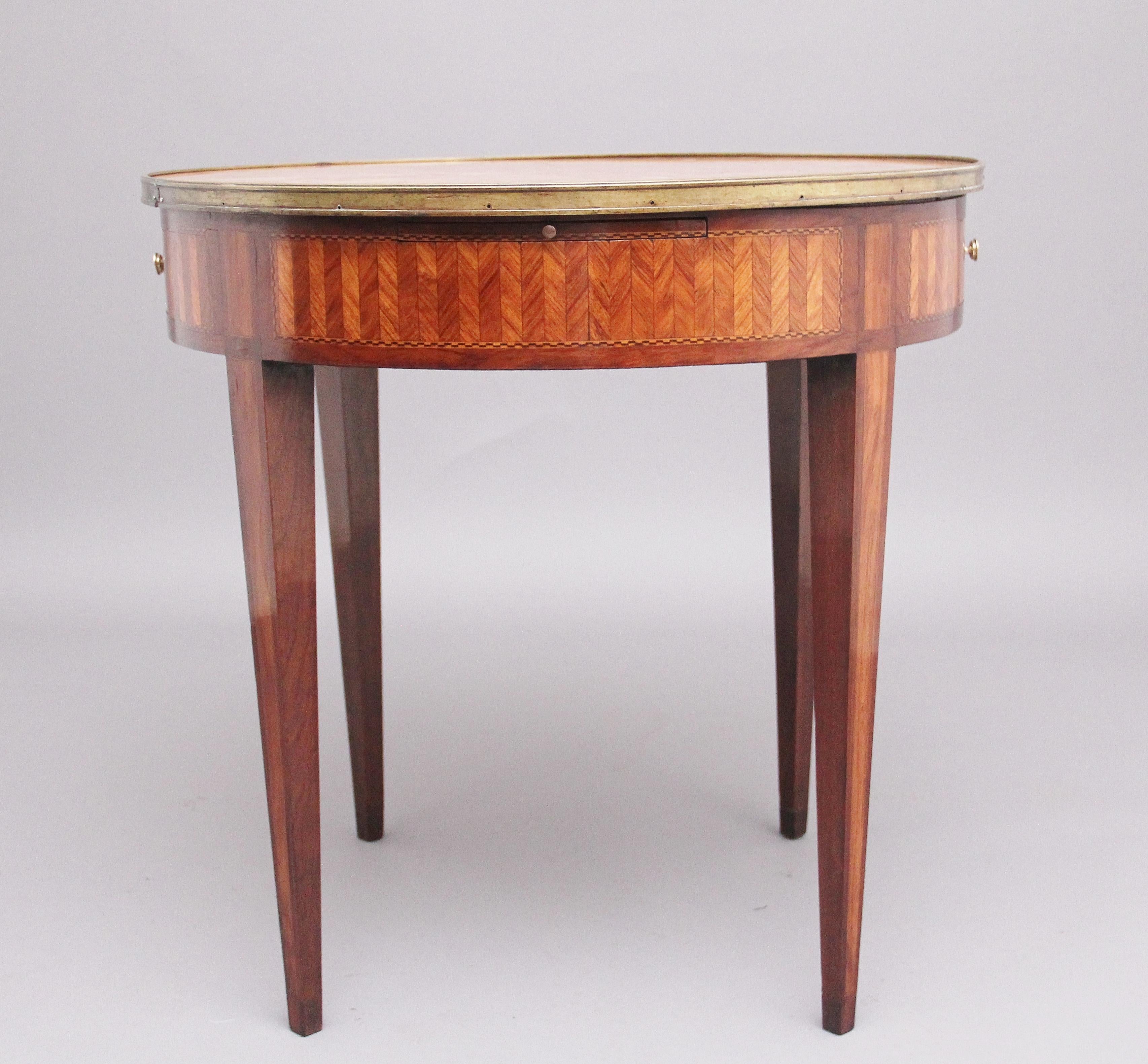 19th Century French Kingwood and Marble Top Centre Table For Sale 5