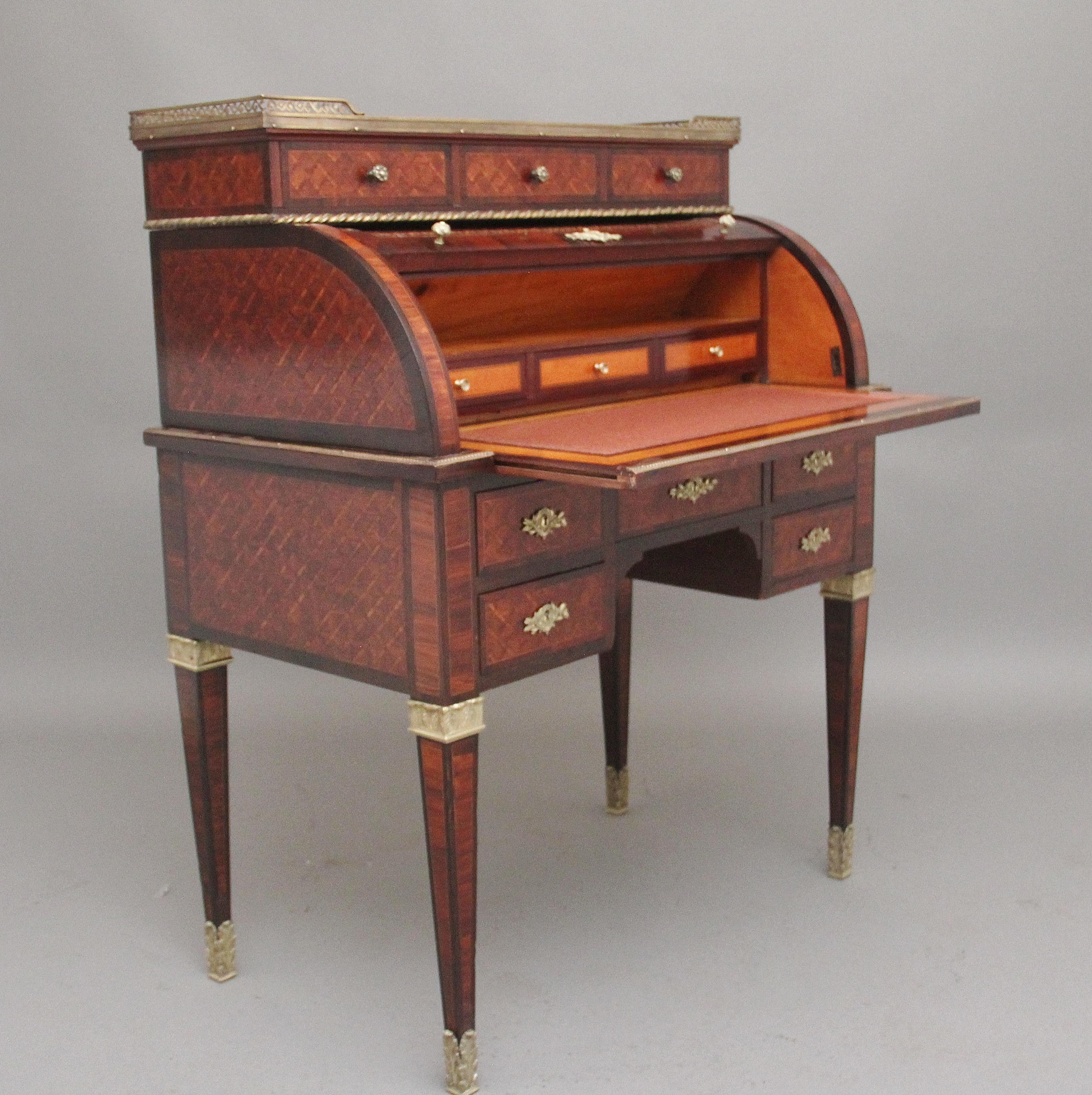 19th Century French Kingwood cylinder desk For Sale 12
